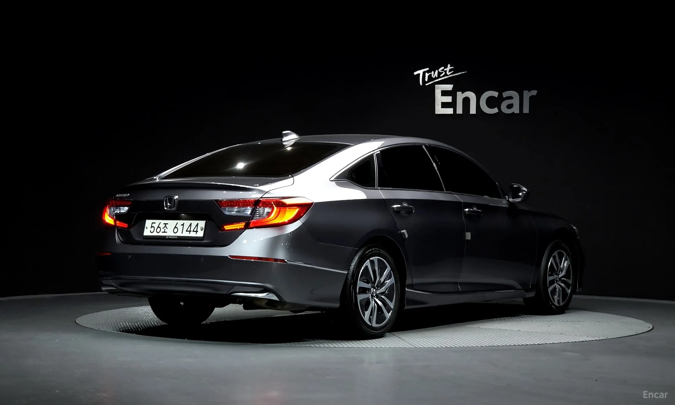 Honda Accord 10th Generation превью 2