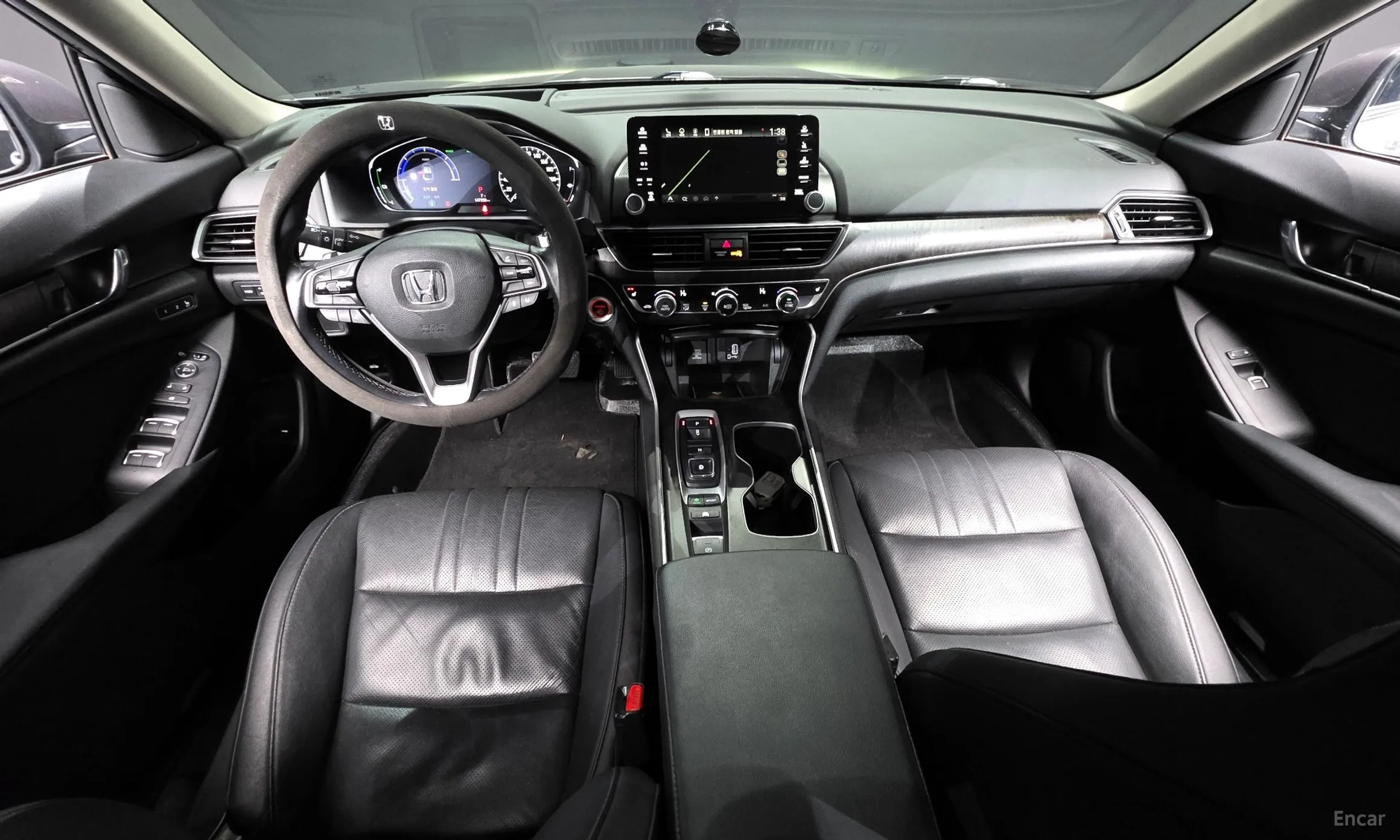Honda Accord 10th Generation превью 7