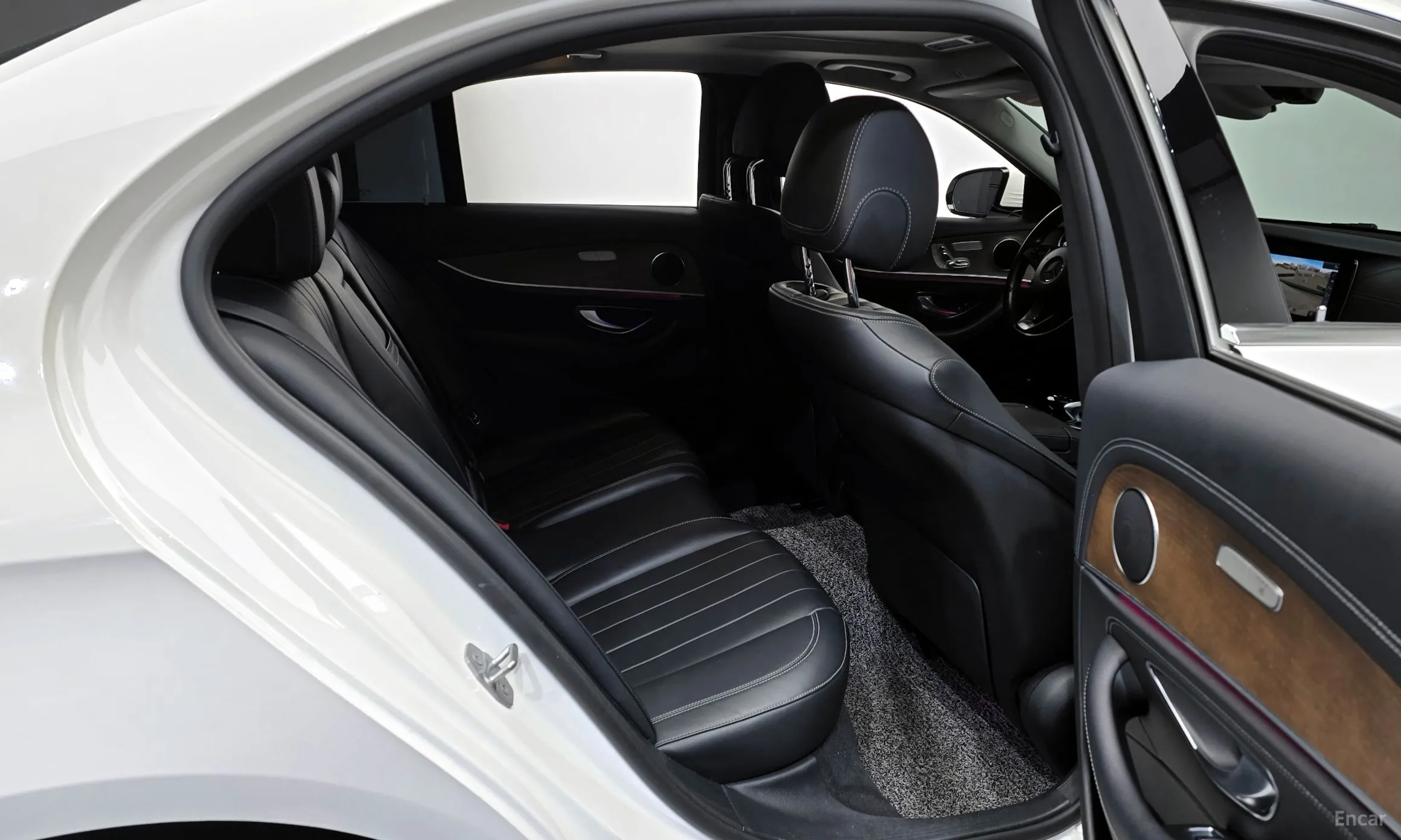 Mercedes Benz E-Class W213 превью 12