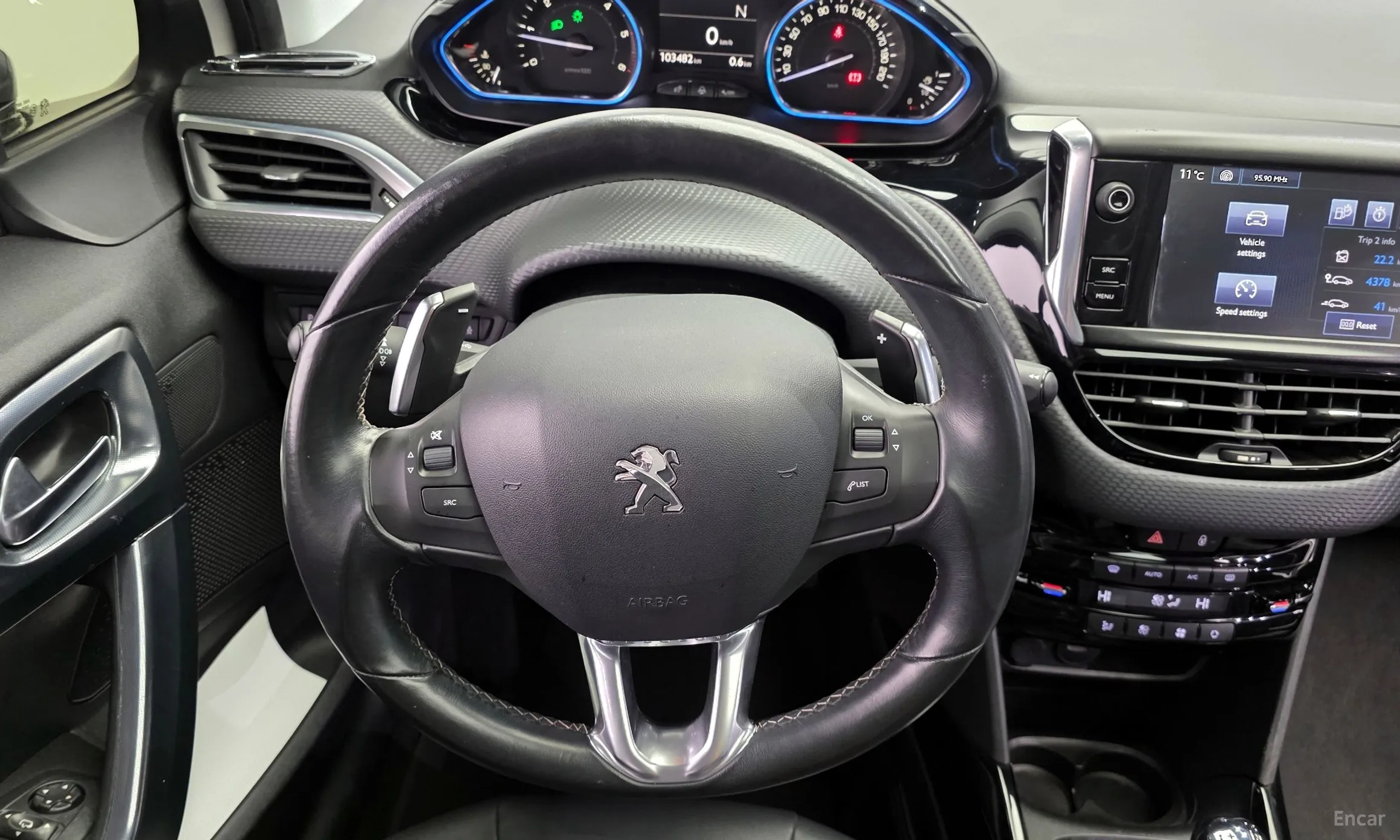 Peugeot 2008. превью 13