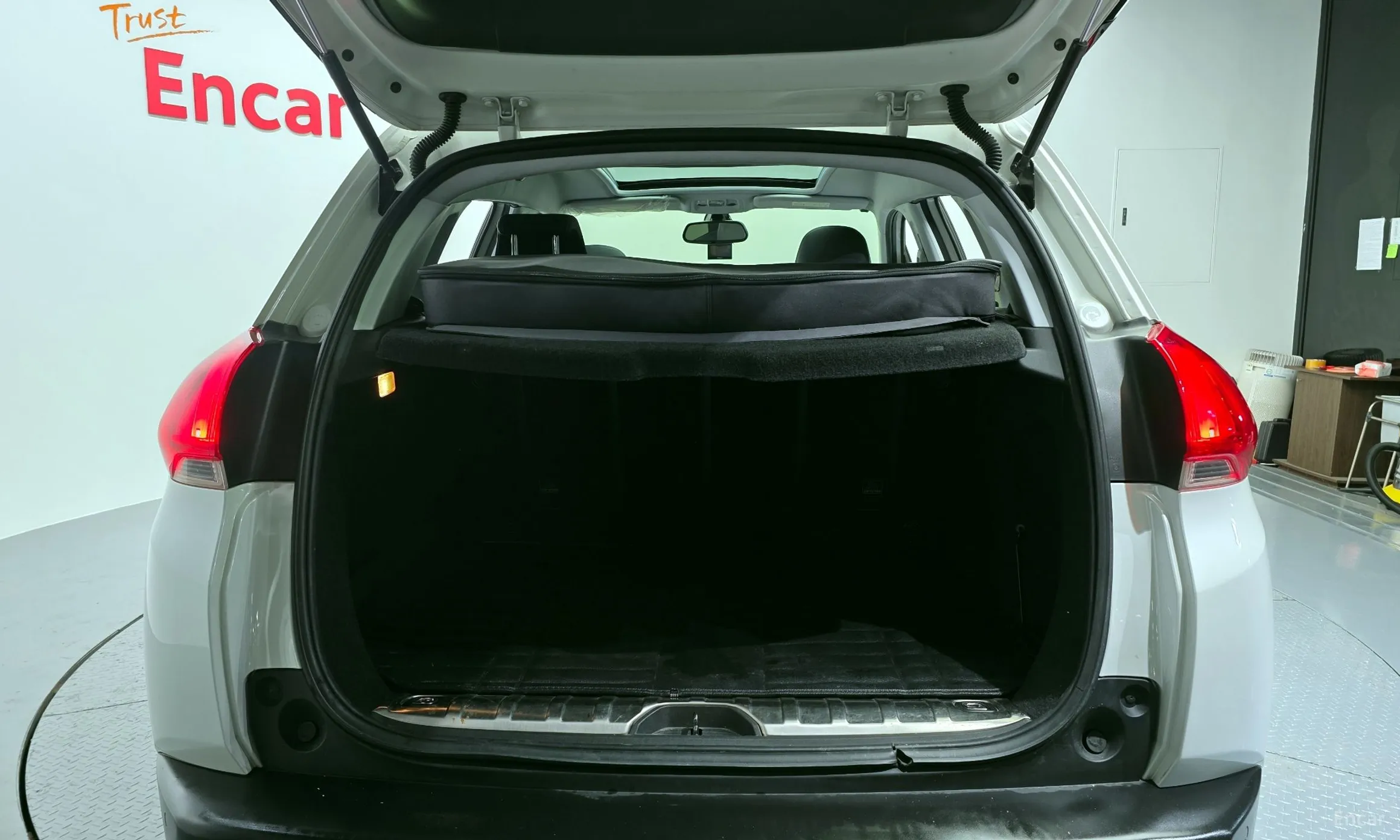 Peugeot 2008. превью 19