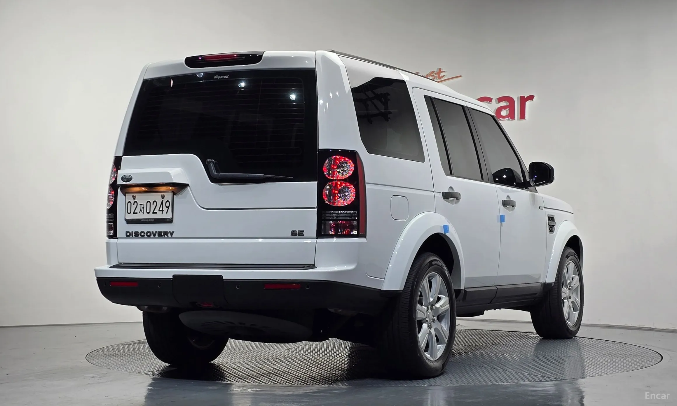 Land Rover Discovery 4 превью 2