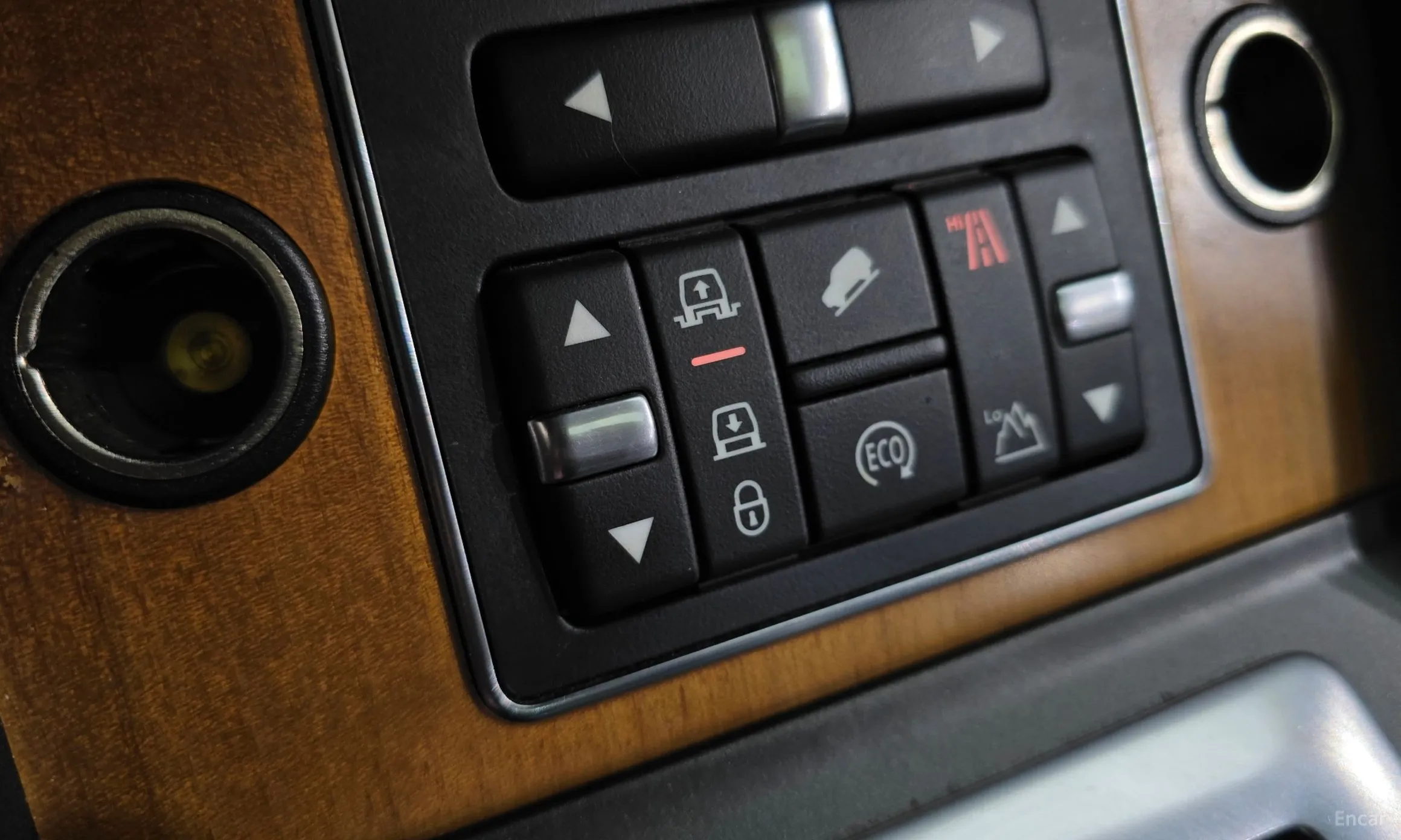 Land Rover Discovery 4 превью 16