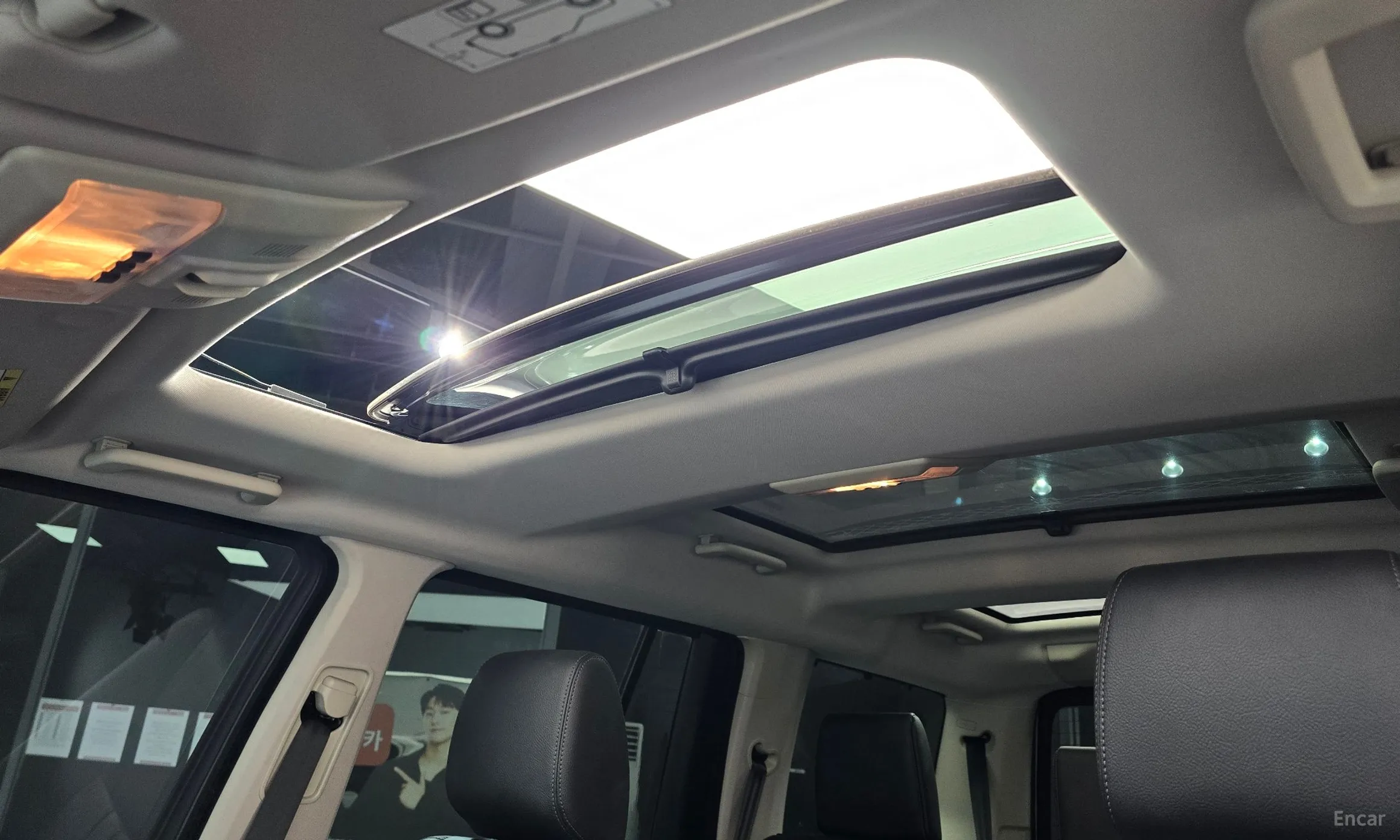 Land Rover Discovery 4 превью 19