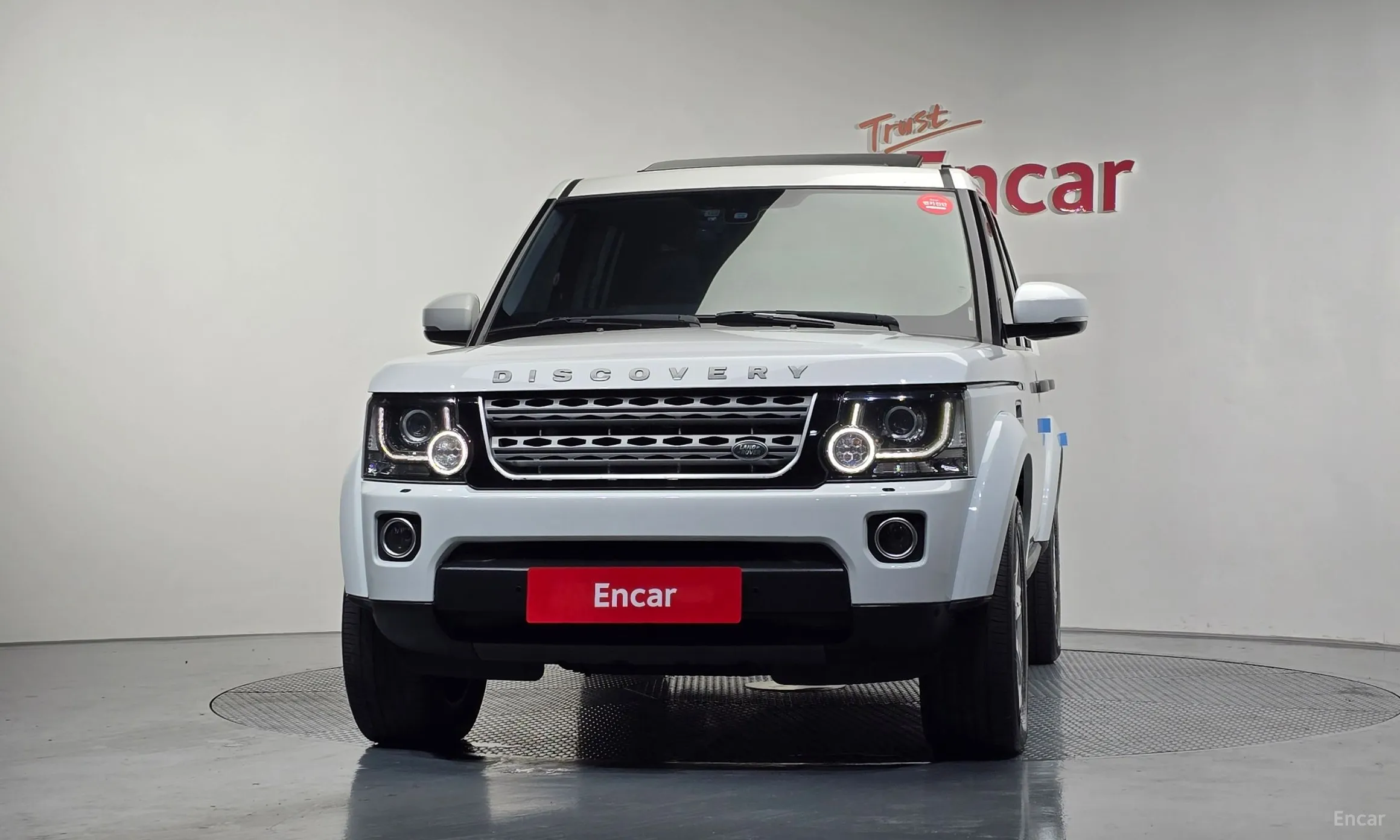 Land Rover Discovery 4 превью 3