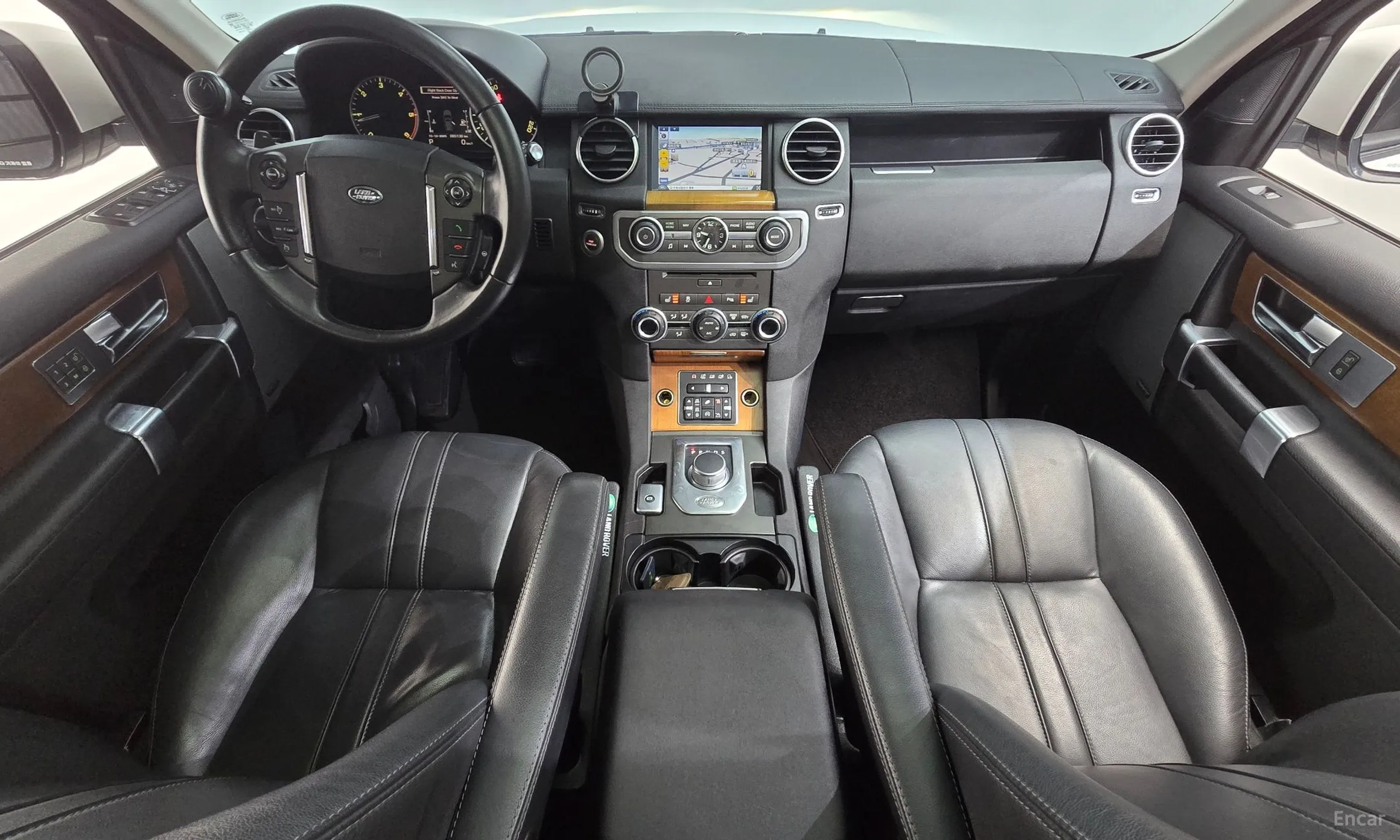 Land Rover Discovery 4 превью 7