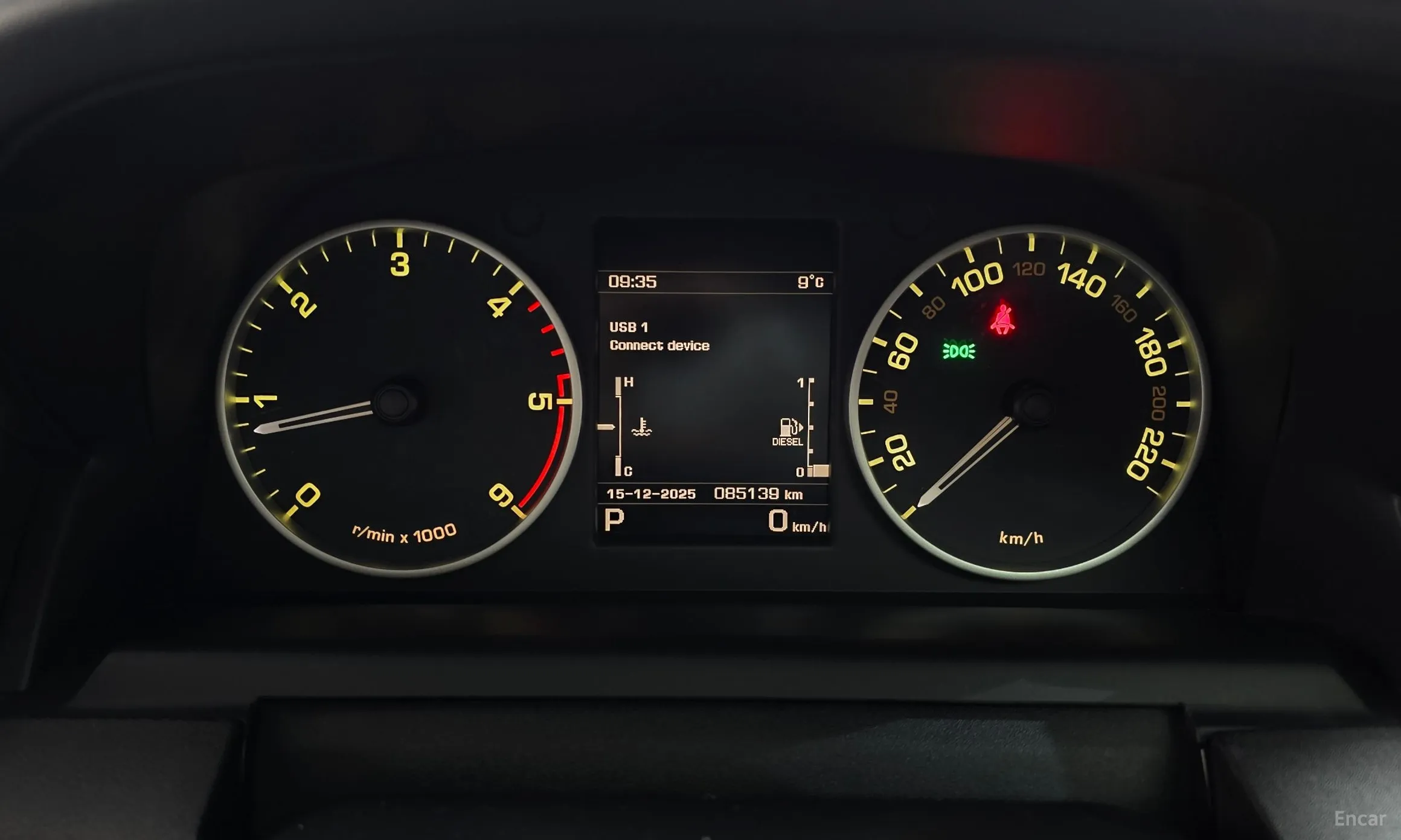 Land Rover Discovery 4 превью 8