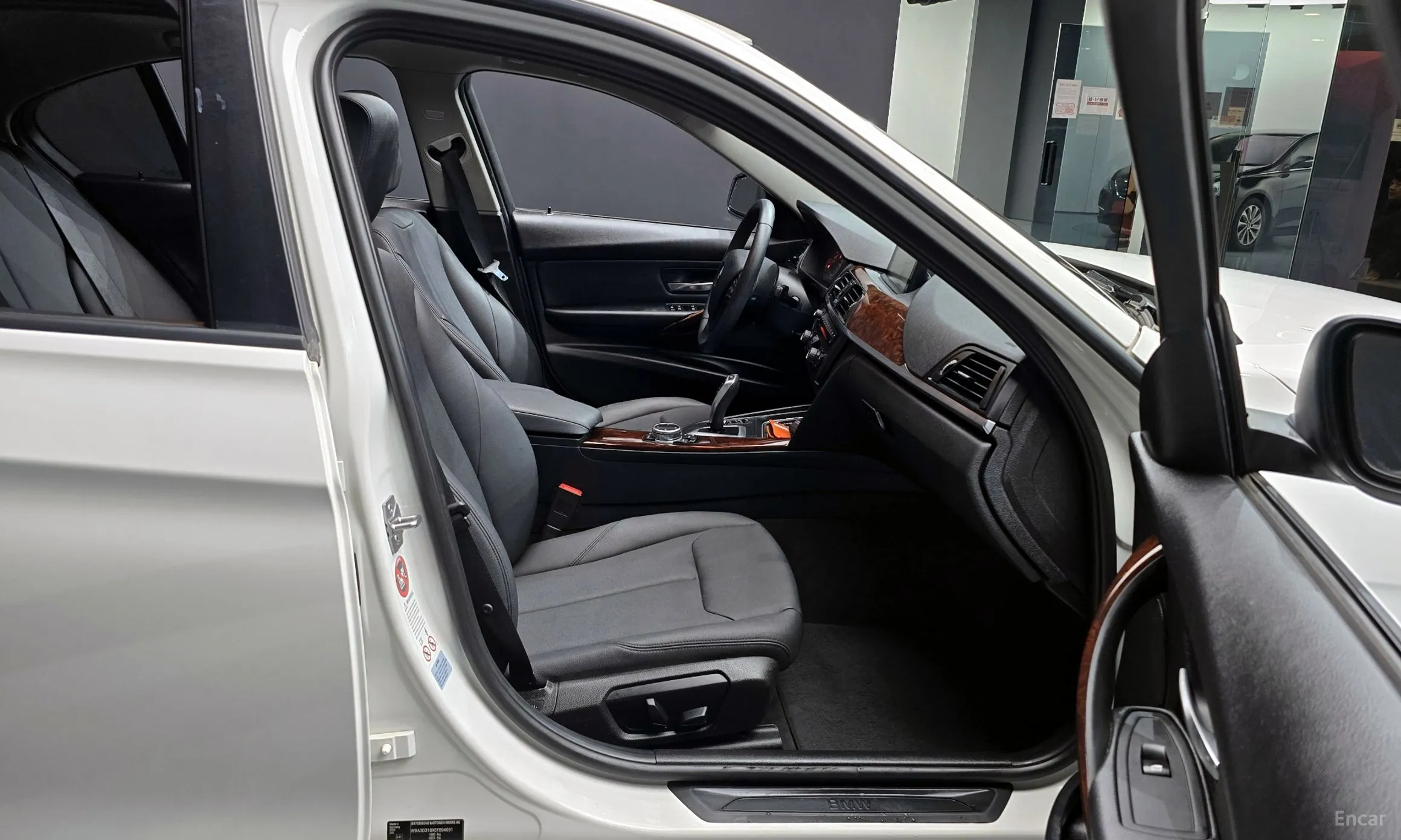 BMW 3 Series (F30) превью 10
