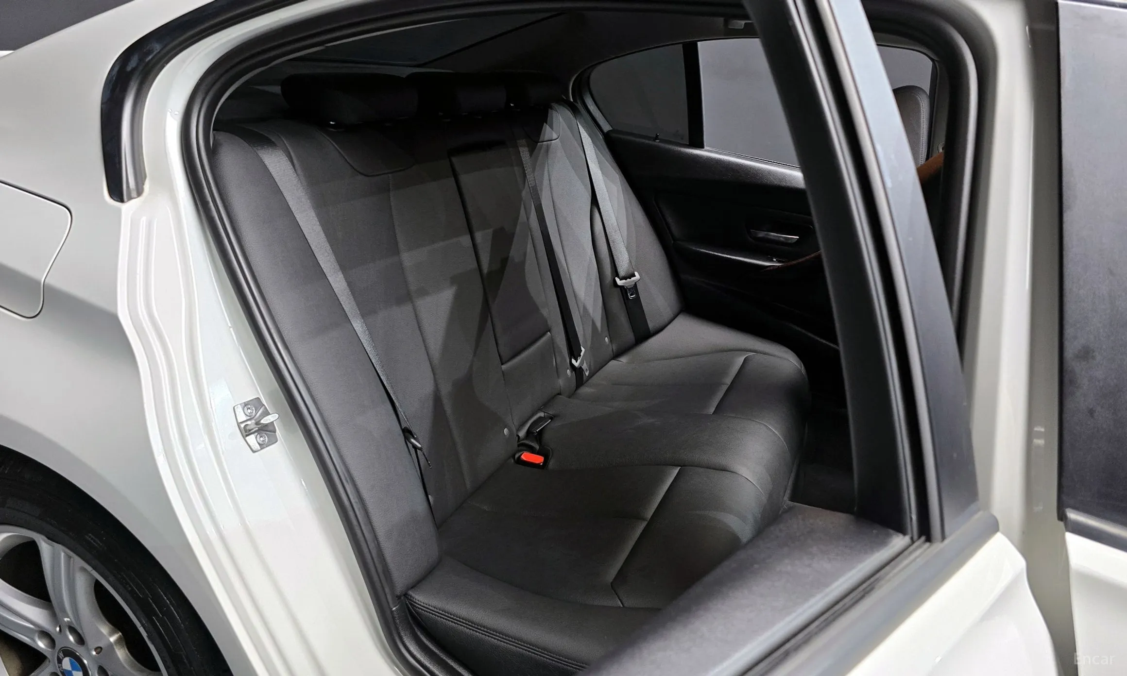 BMW 3 Series (F30) превью 12