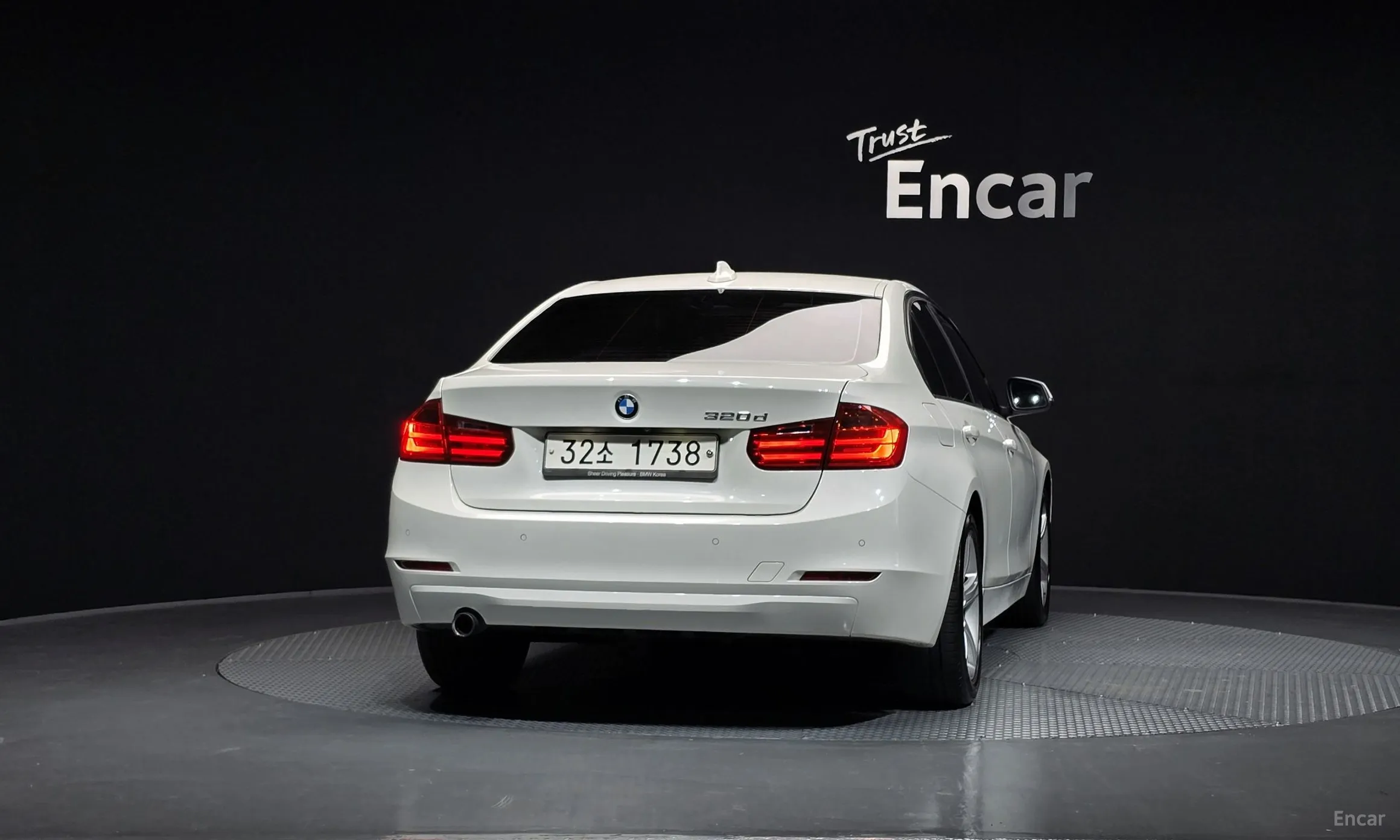 BMW 3 Series (F30) превью 4