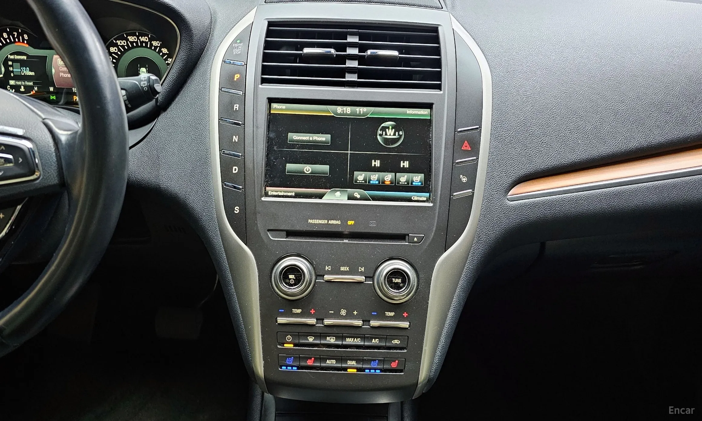 Lincoln MKC превью 14