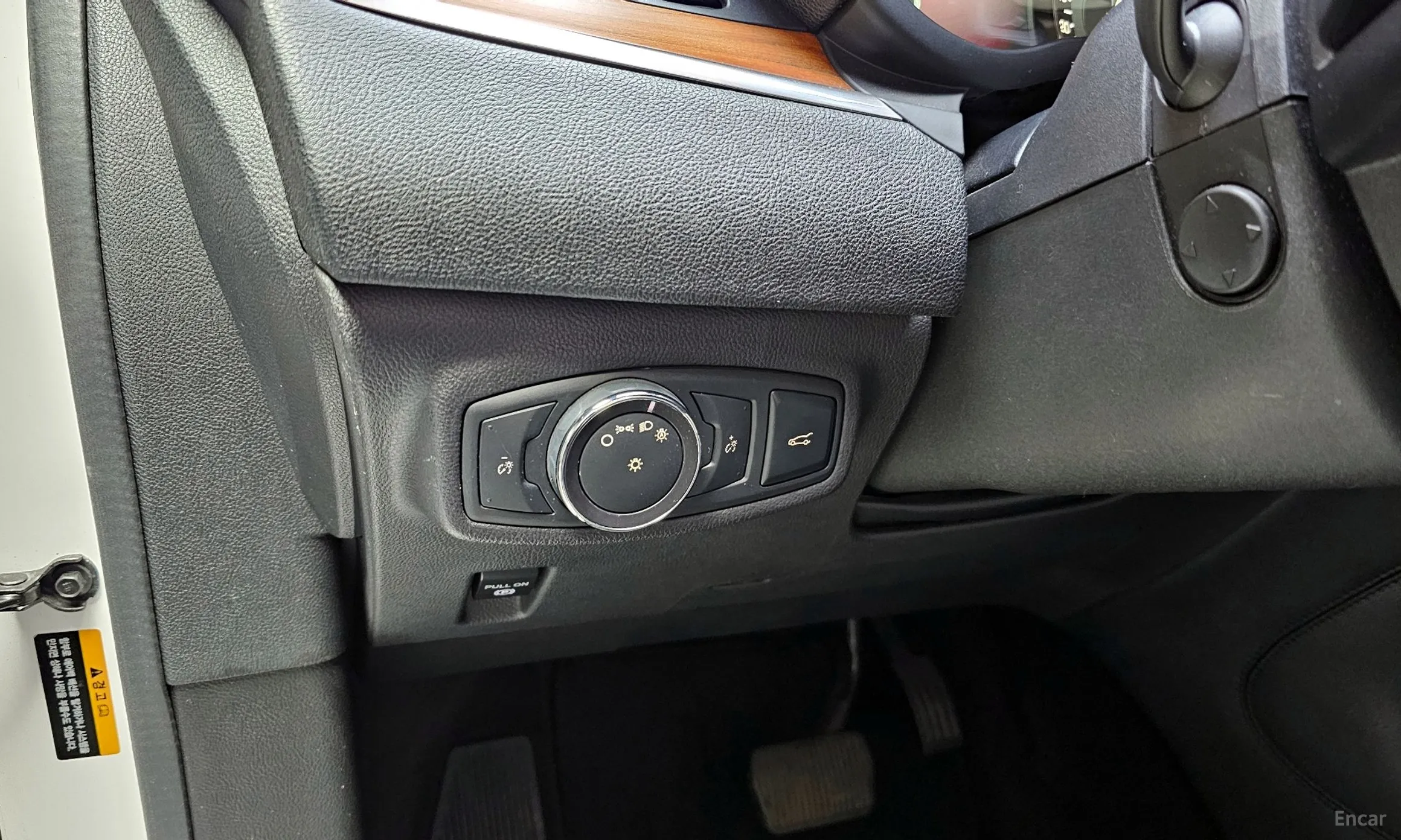 Lincoln MKC превью 17