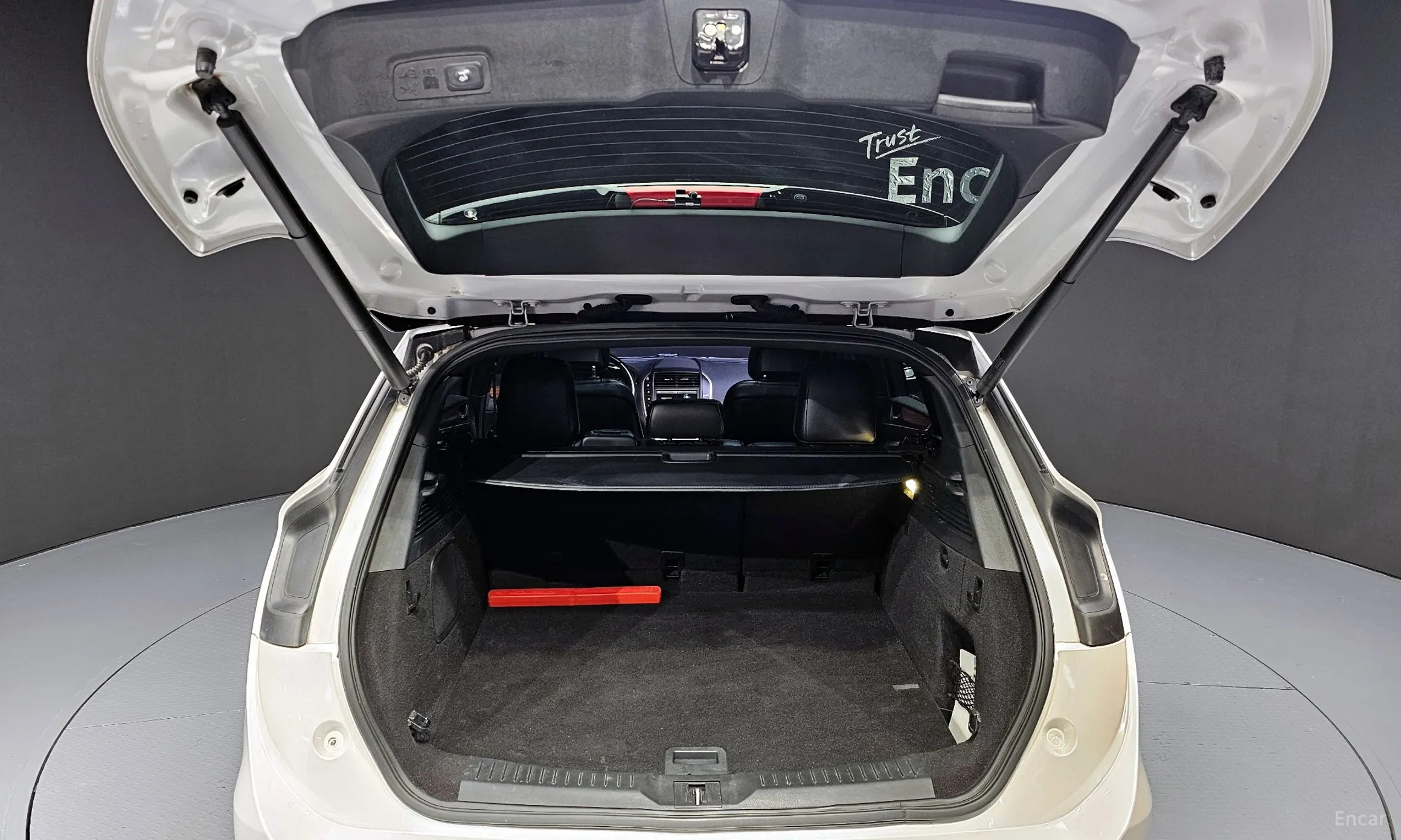Lincoln MKC превью 20