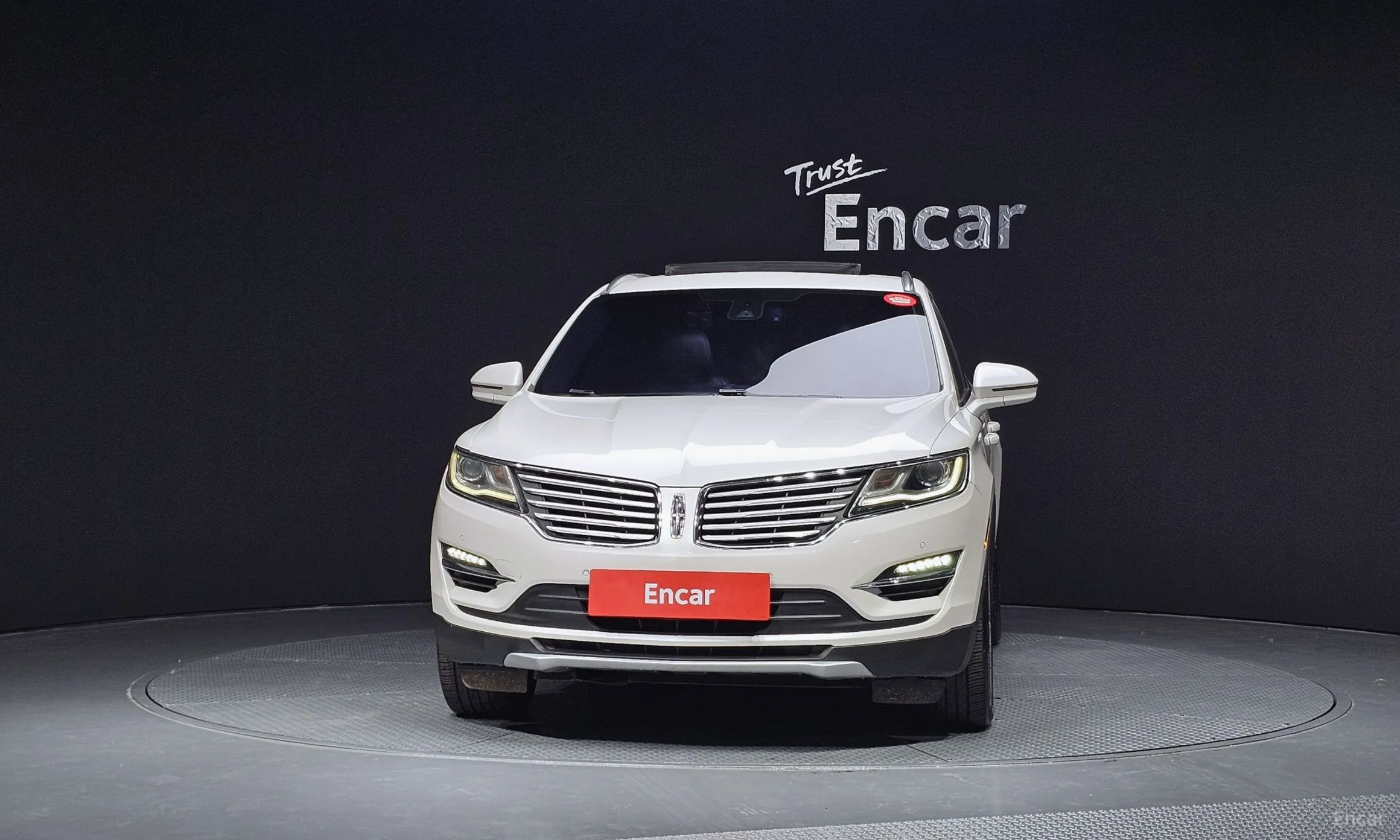 Lincoln MKC превью 3
