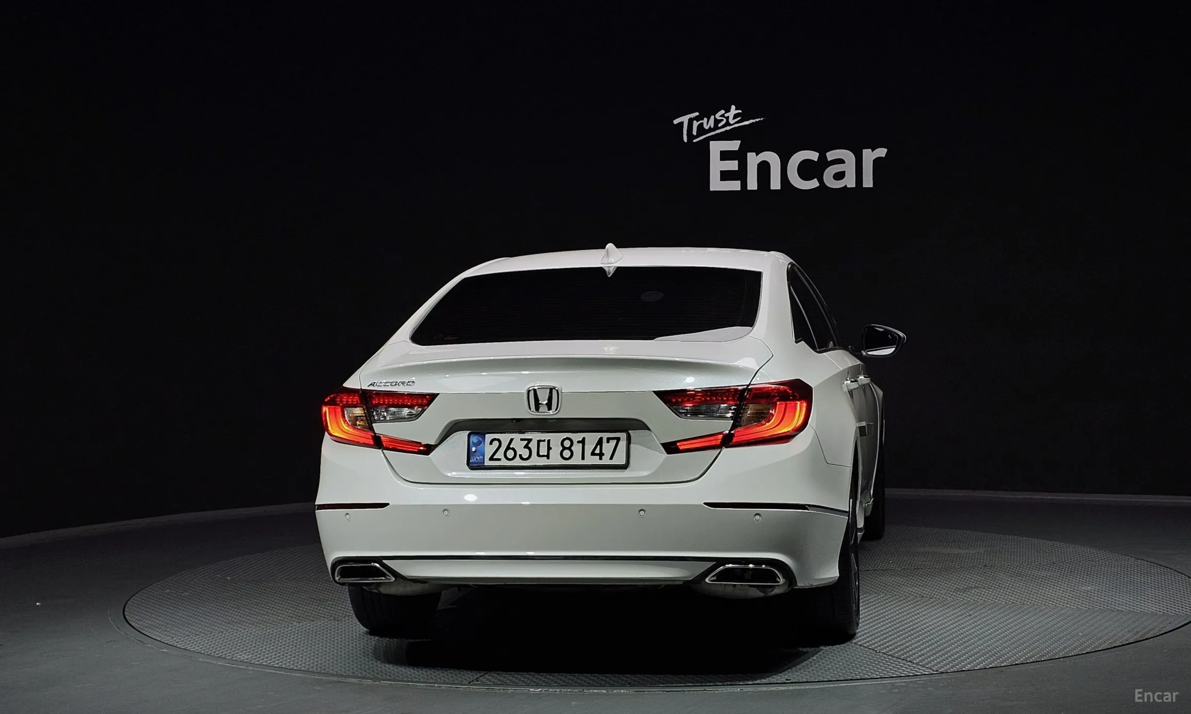 Honda Accord 10th Generation превью 4