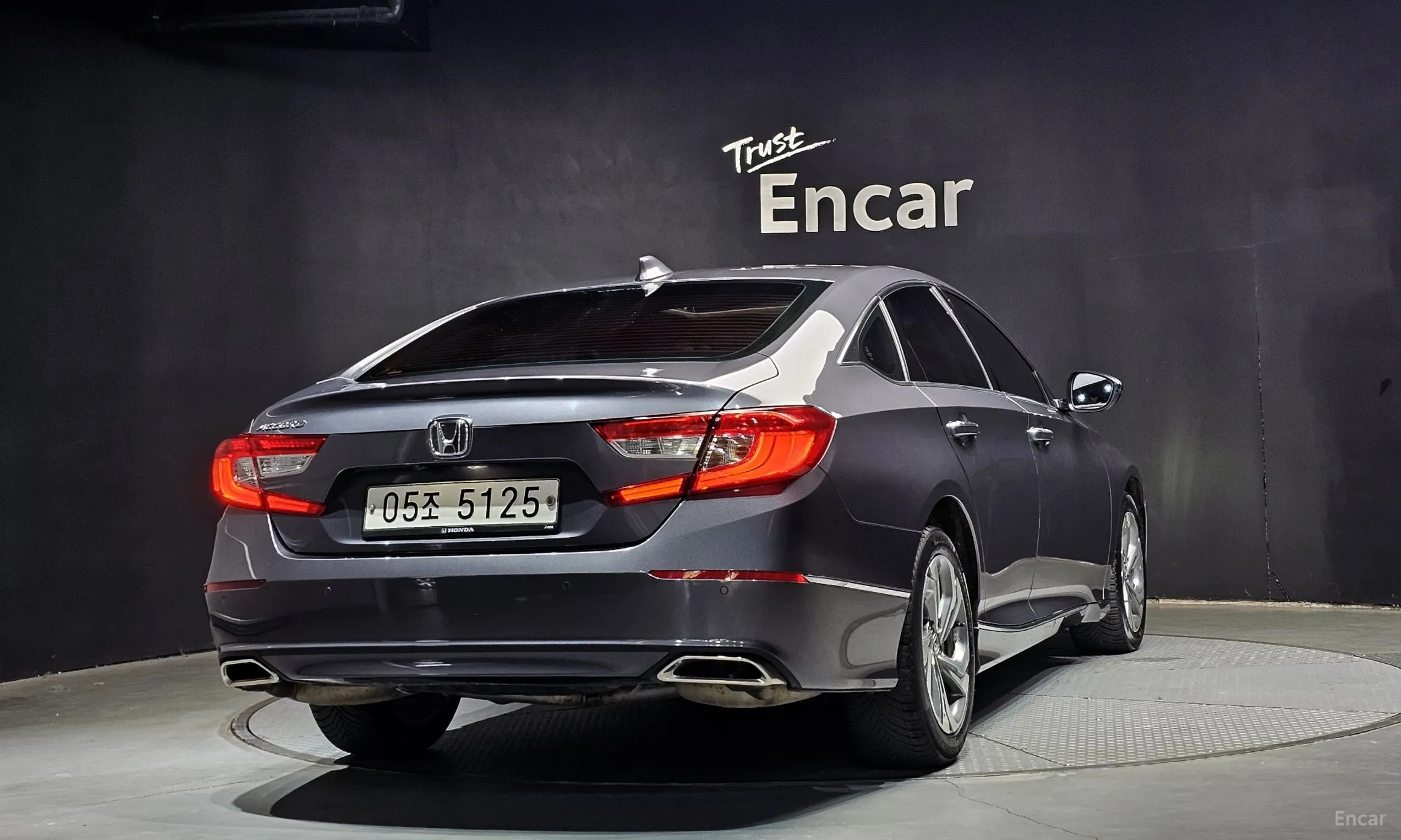 Honda Accord 10th Generation превью 2