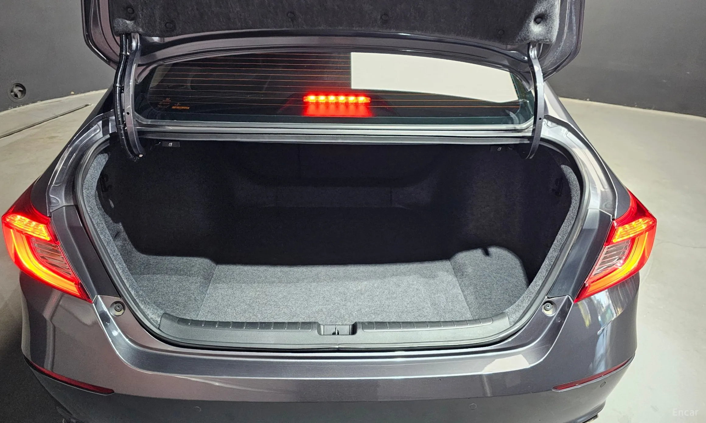 Honda Accord 10th Generation превью 20