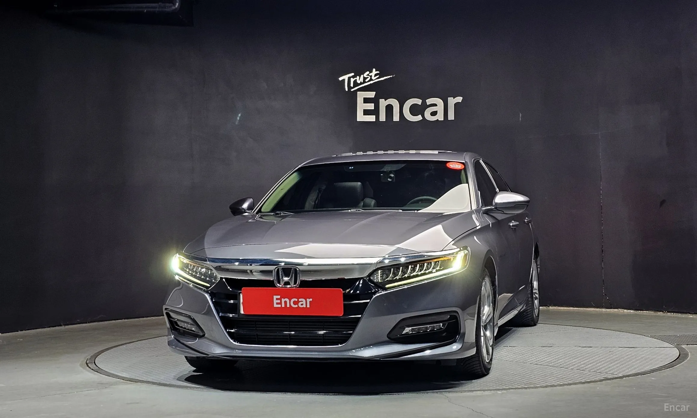 Honda Accord 10th Generation превью 3