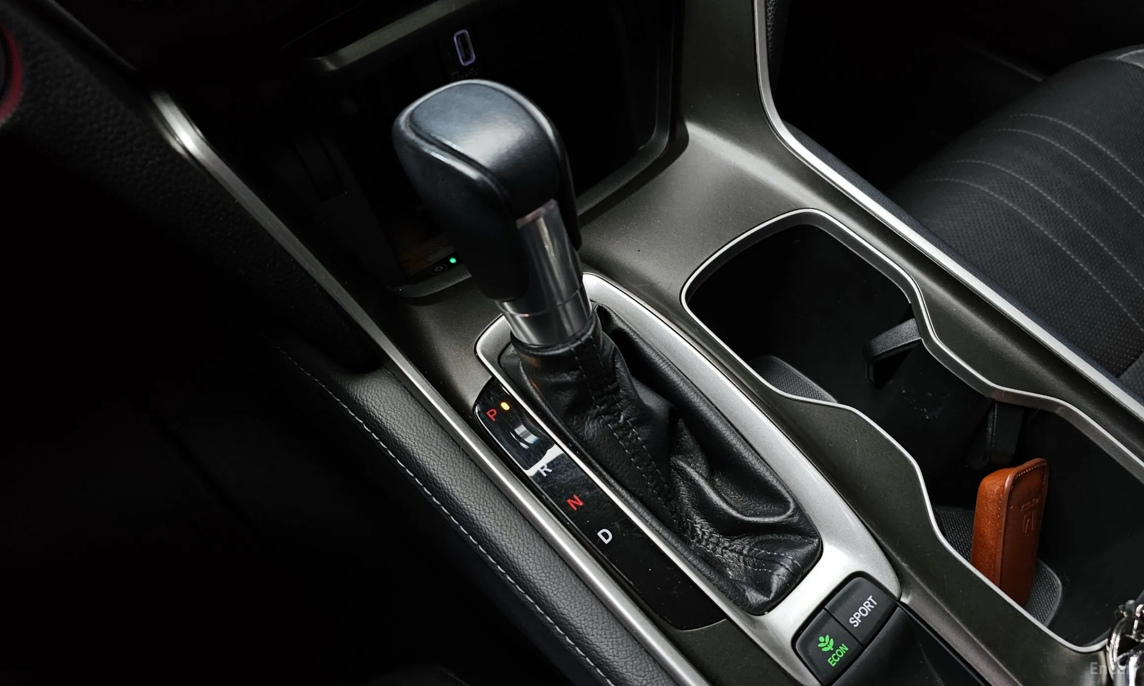 Honda Accord 10th Generation превью 9