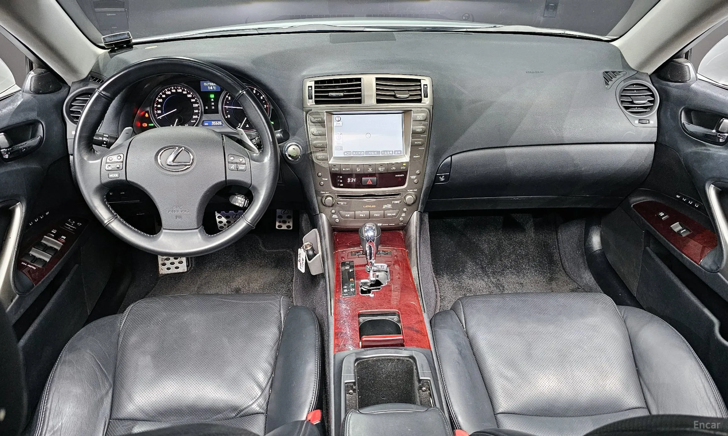 Lexus IS250 превью 7