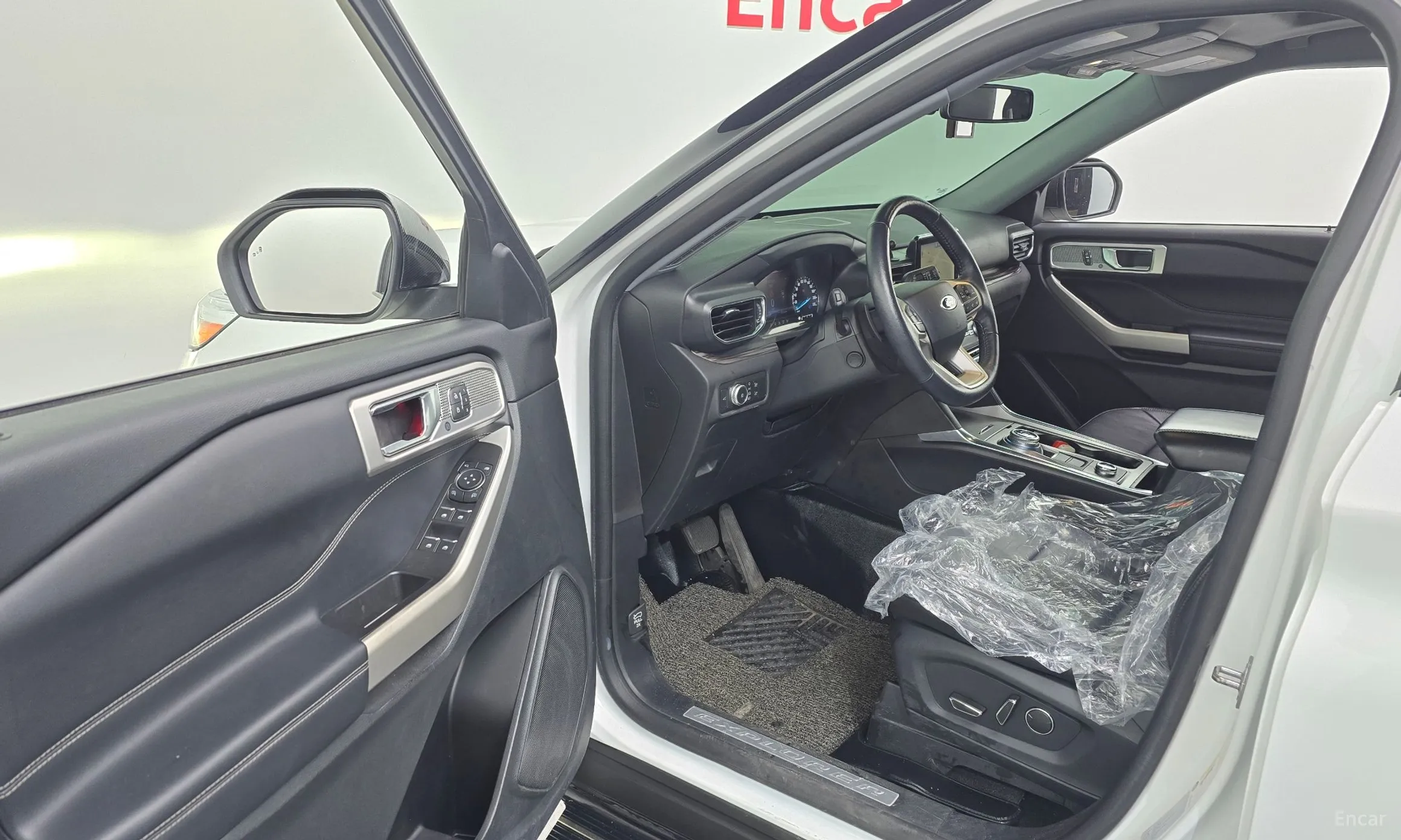 Ford Explorer 6th Generation превью 10