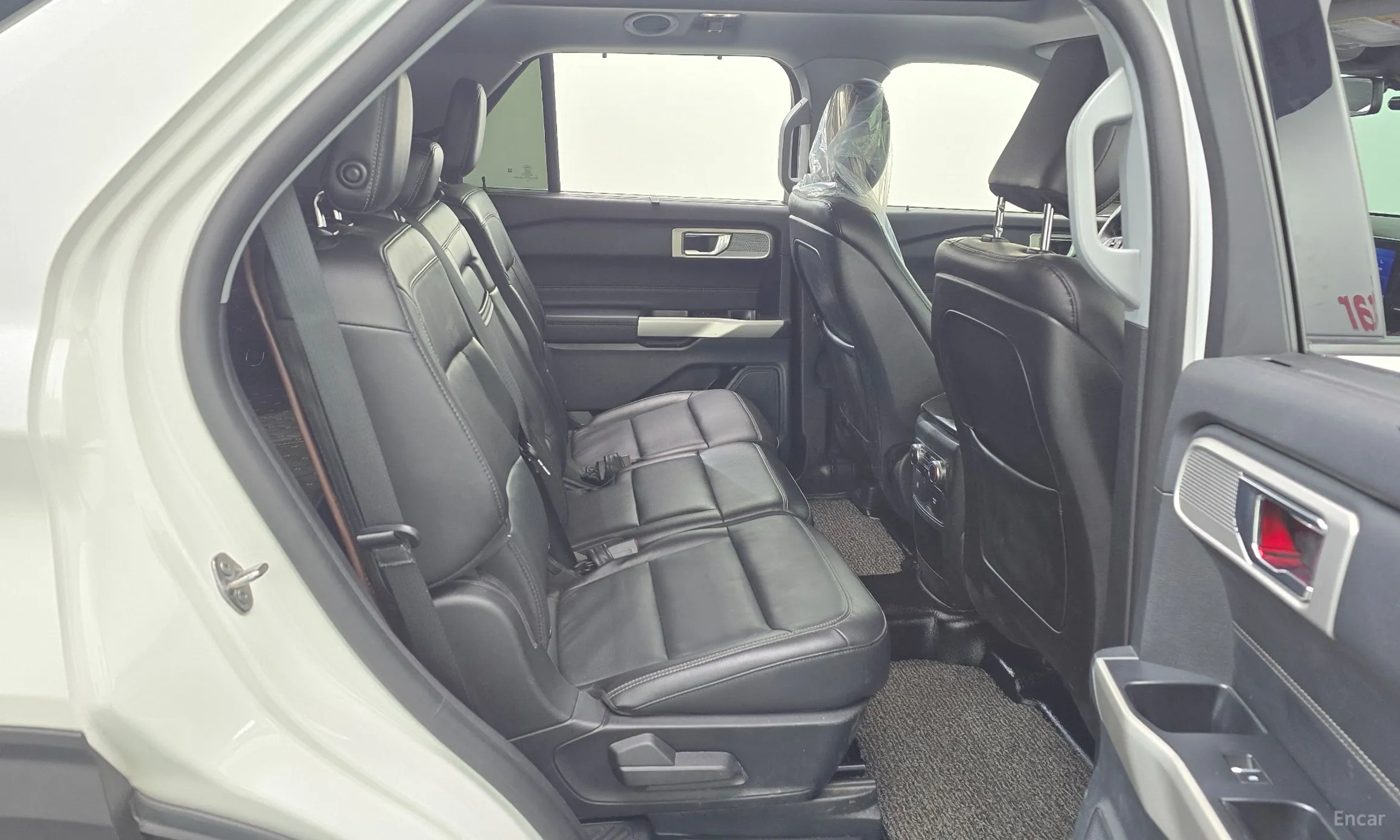 Ford Explorer 6th Generation превью 12