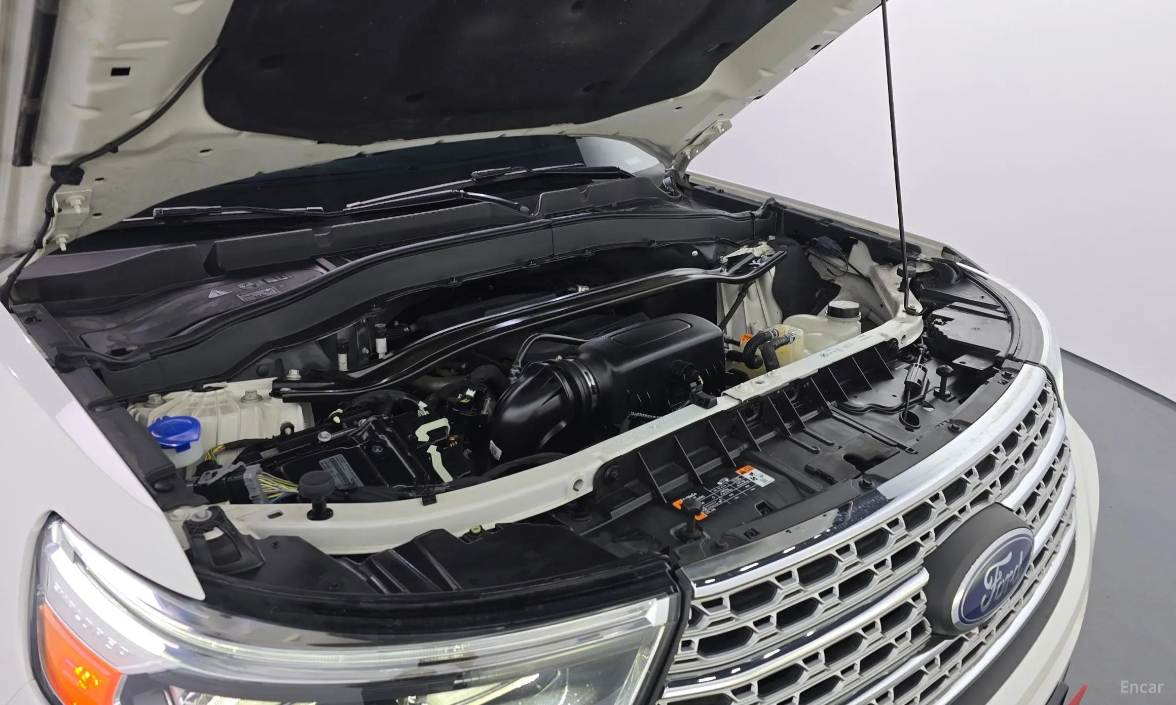 Ford Explorer 6th Generation превью 6