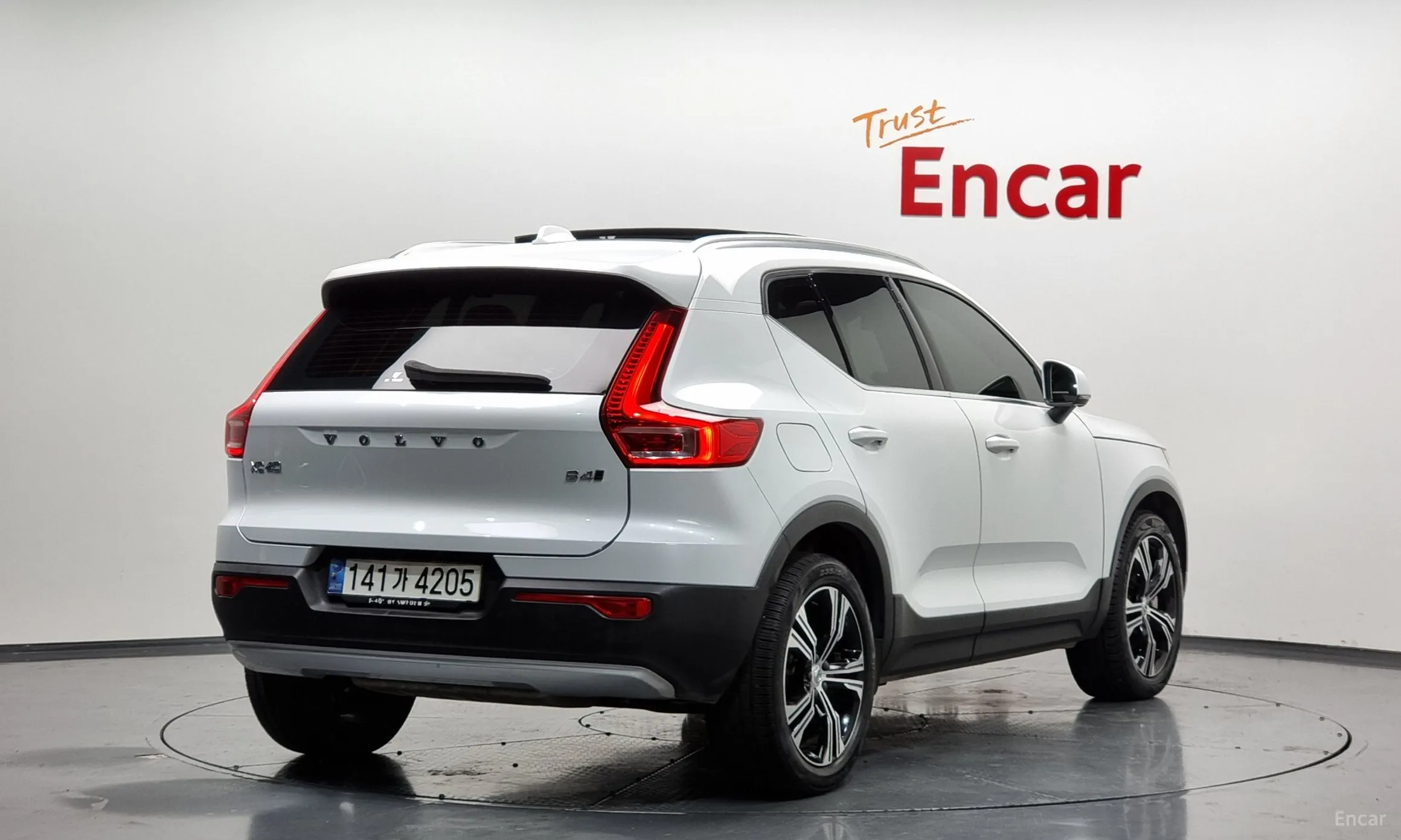 Volvo XC40 превью 2