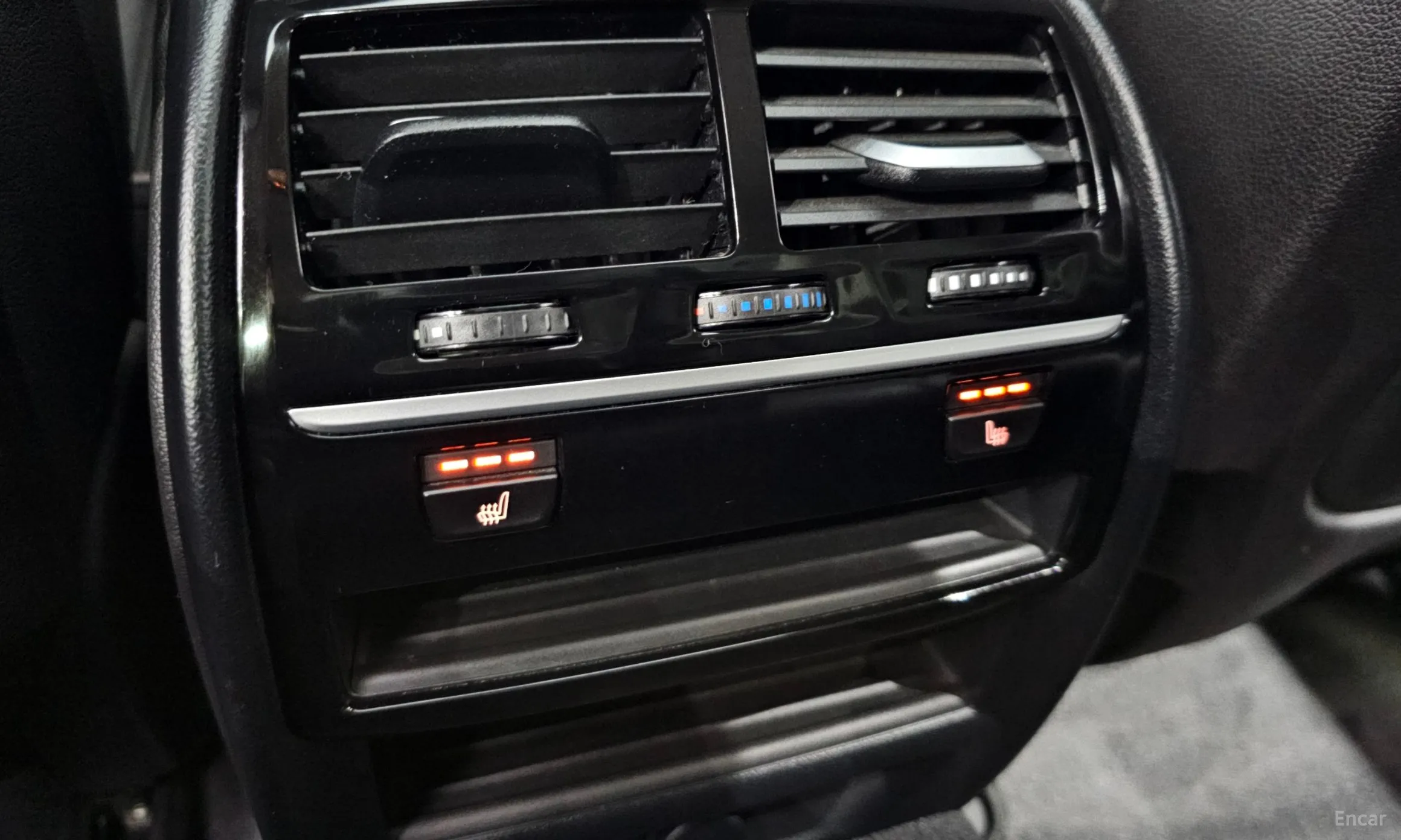 BMW 5 Series (G30) превью 18