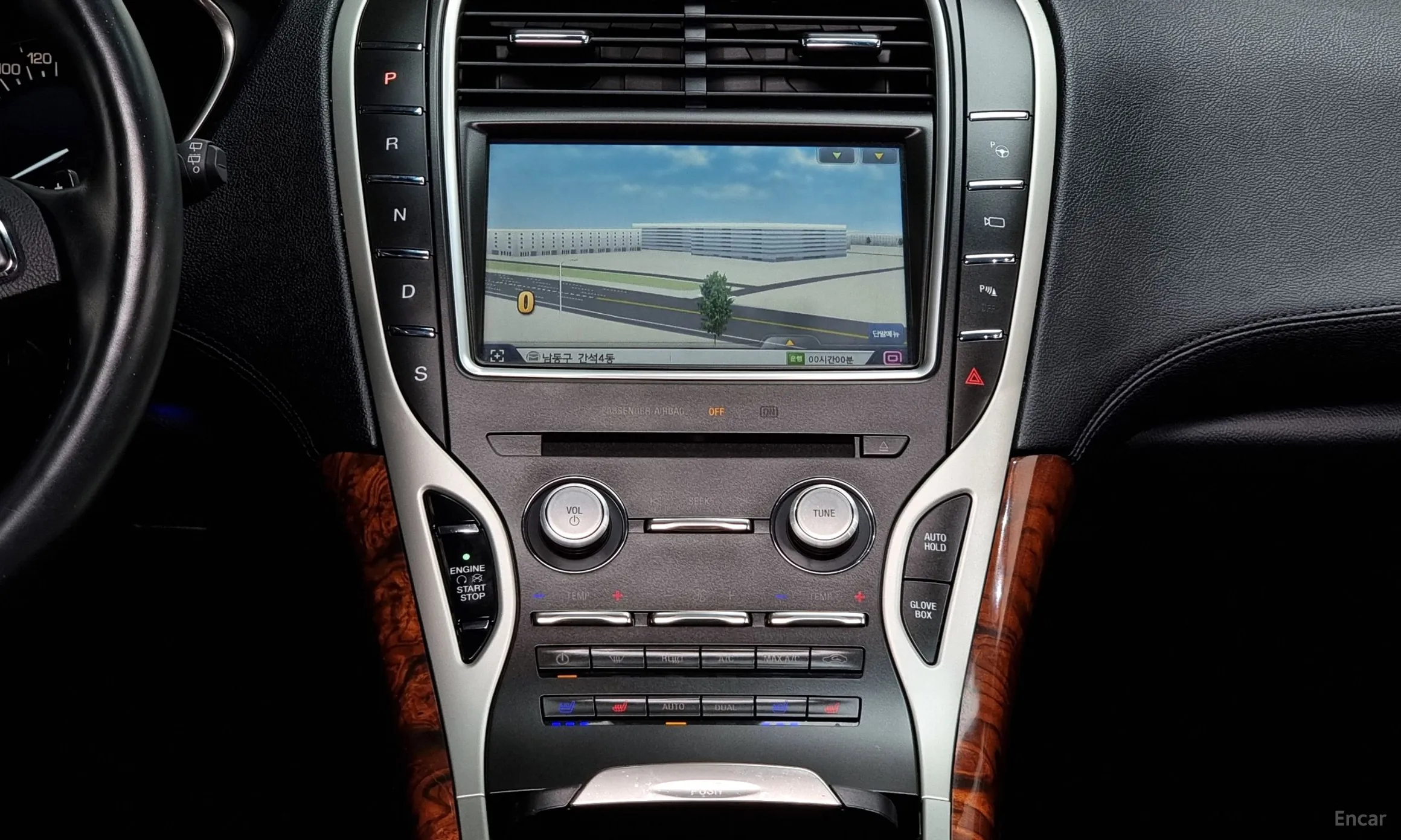 Lincoln MKX 2nd Generation превью 14