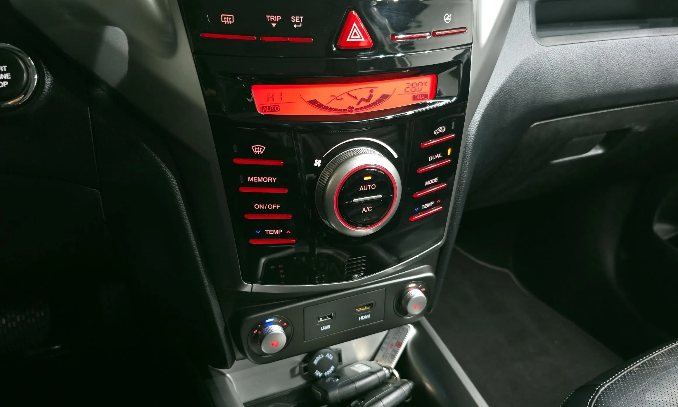 KG Mobility (SsangYong) Tivoli, Lazio превью 16