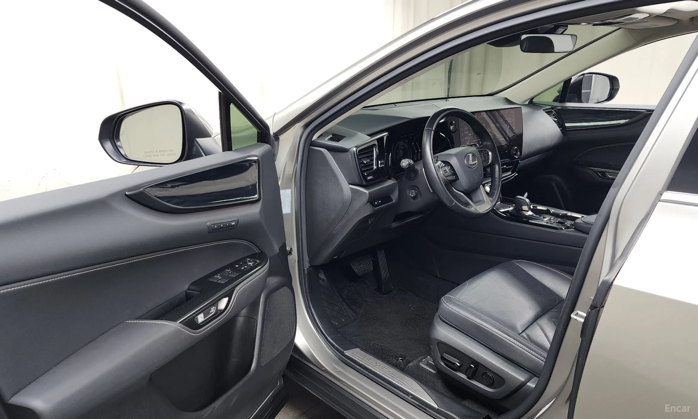 Lexus NX350h Gen 2 превью 10