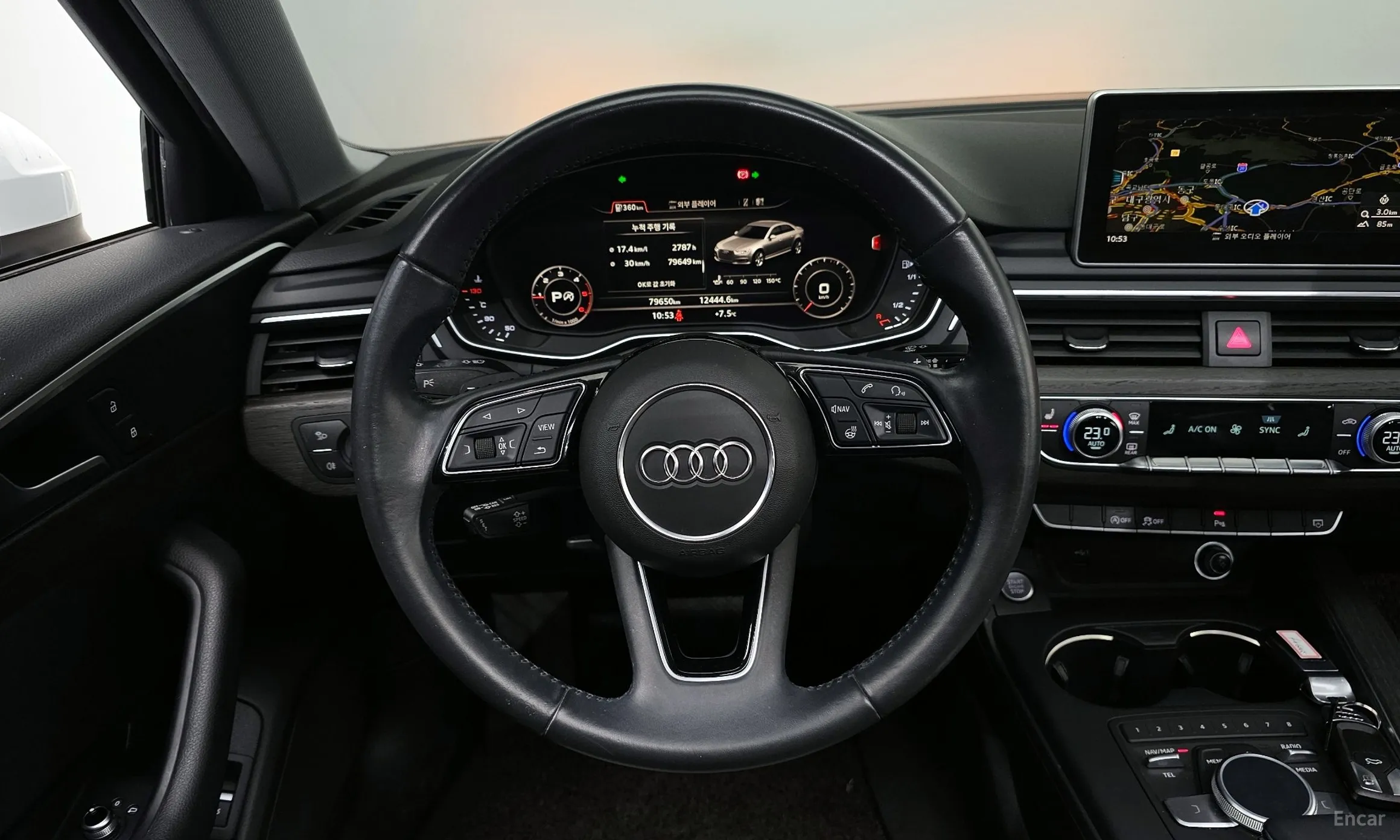 Audi A4 (B9) превью 13