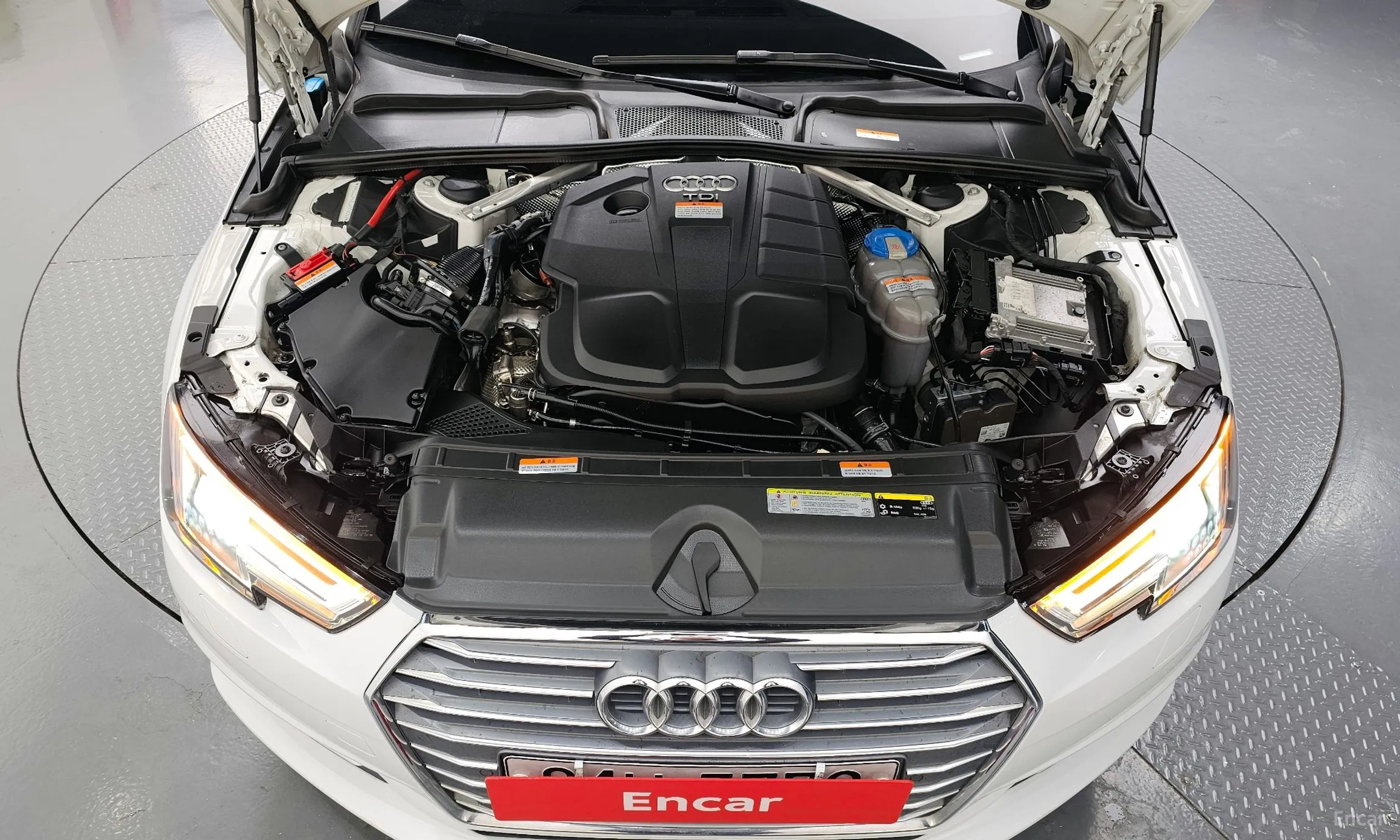 Audi A4 (B9) превью 6