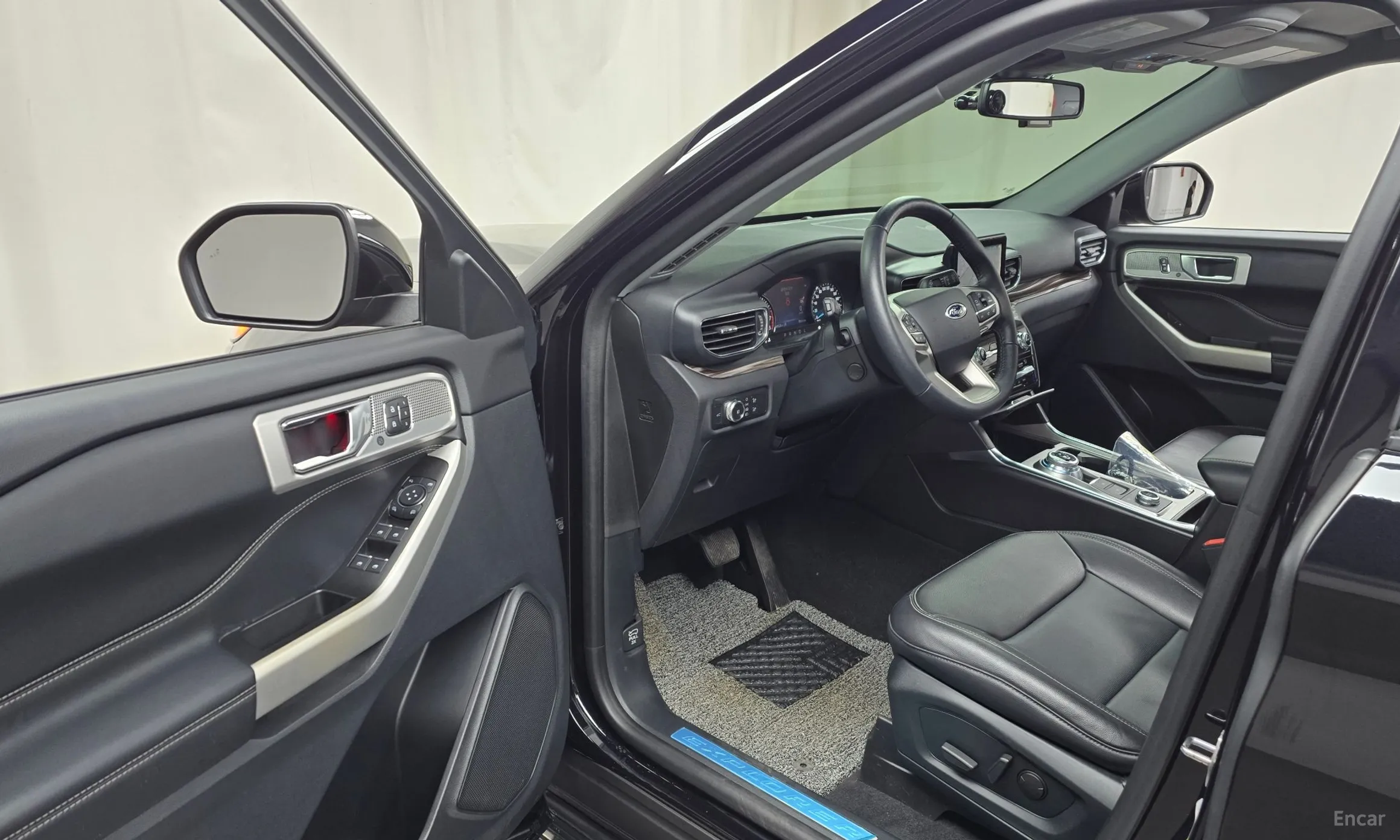 Ford Explorer 6th Generation превью 10