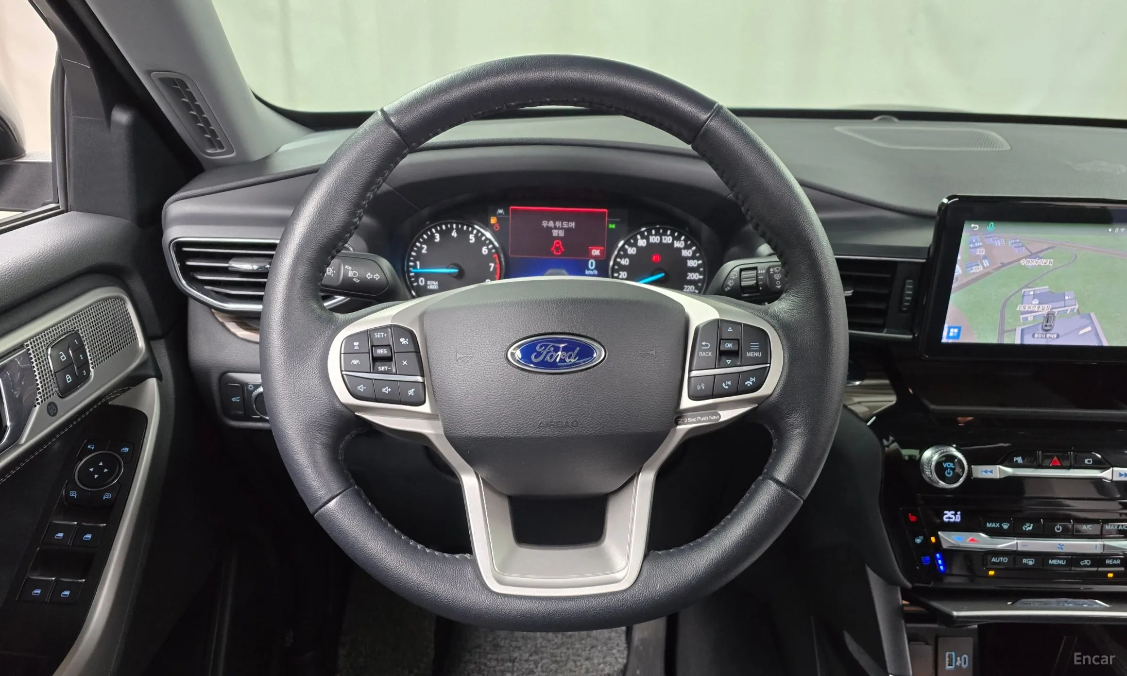 Ford Explorer 6th Generation превью 13