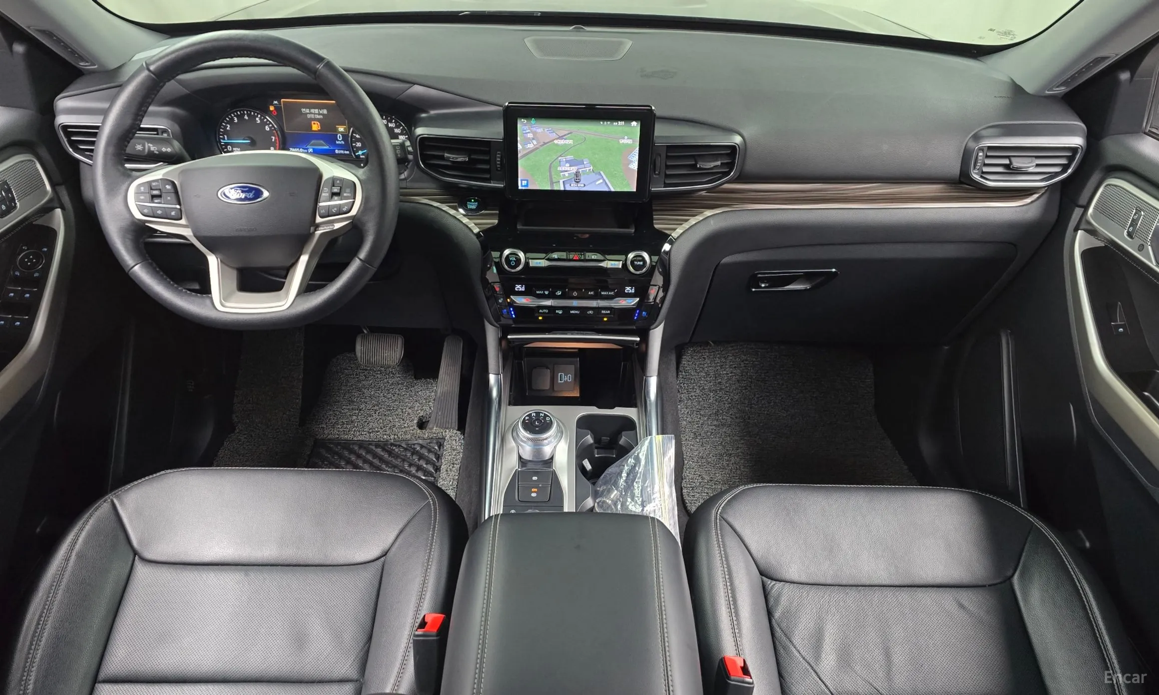 Ford Explorer 6th Generation превью 7