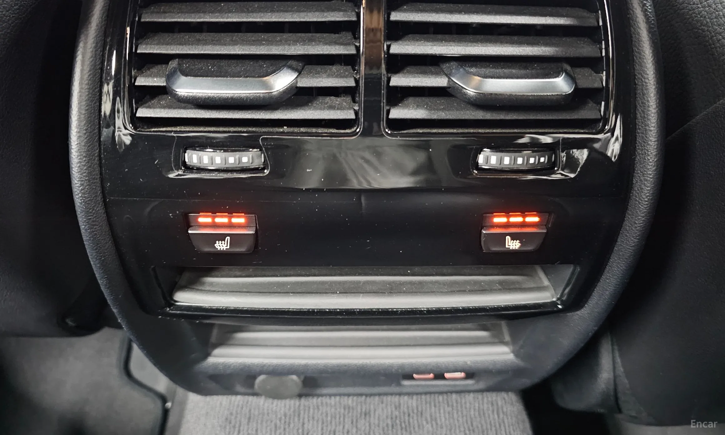 BMW 5 Series (G30) превью 18