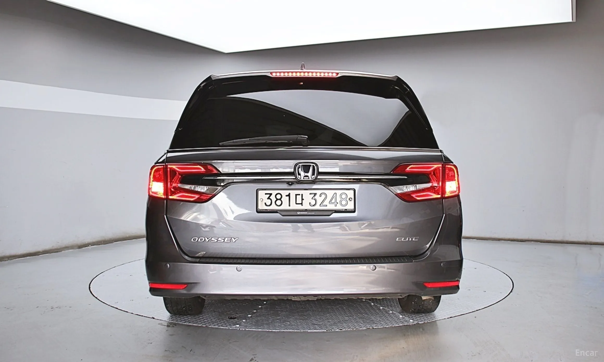 Honda Odyssey превью 4