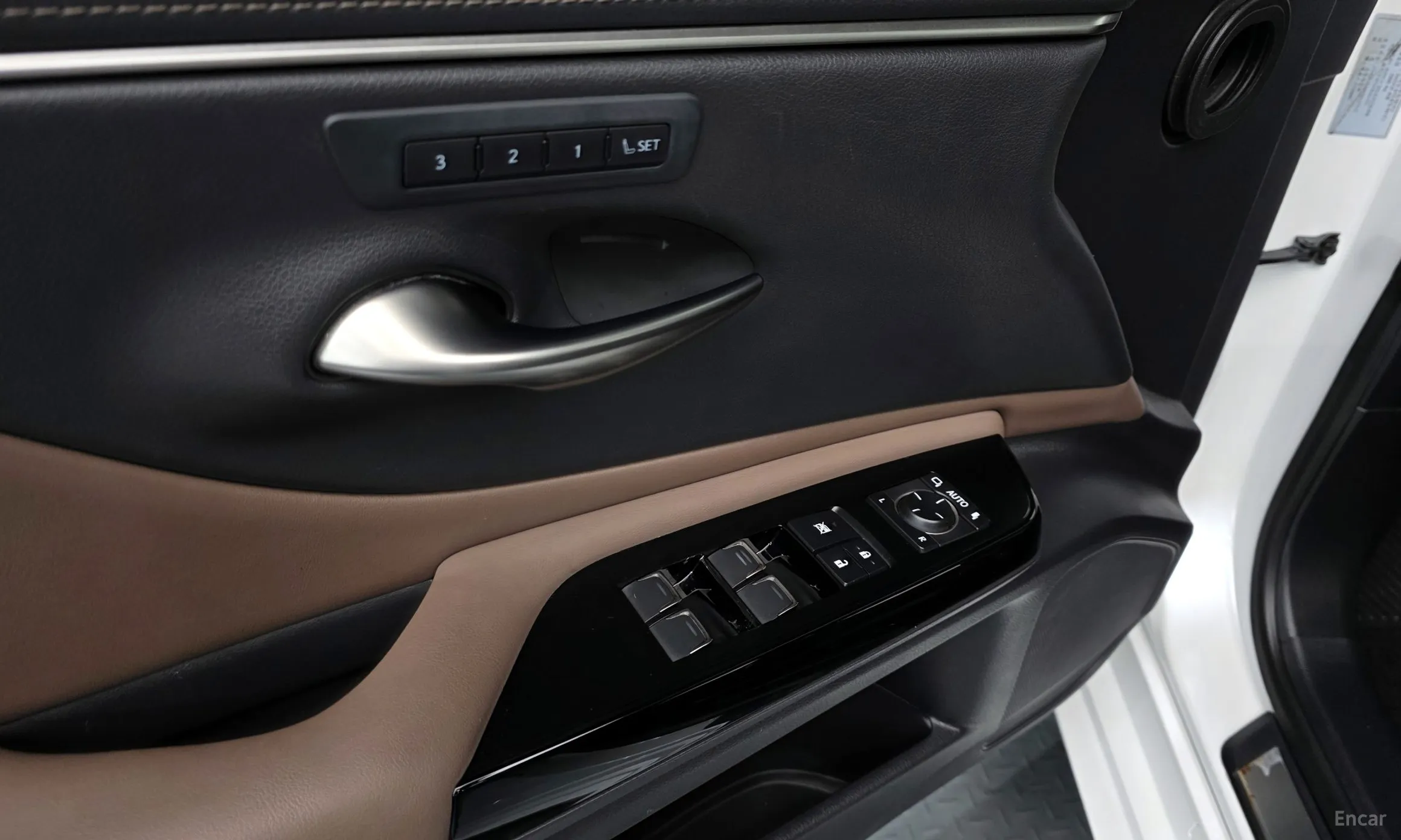 Lexus ES300h 7th Generation превью 11