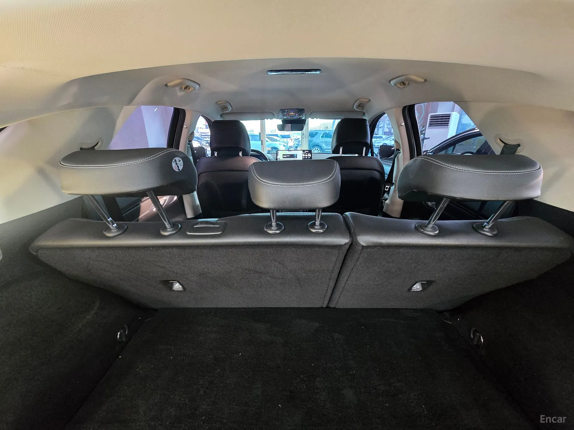 Genesis GV70 превью 10