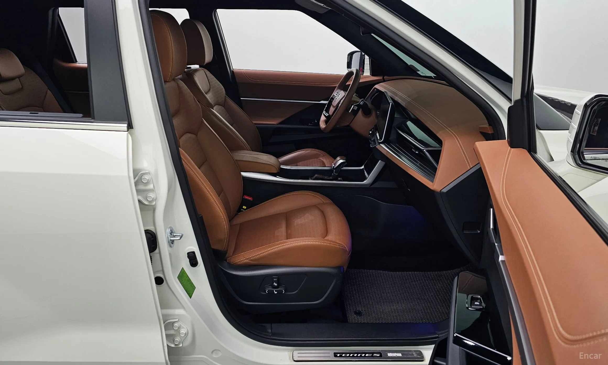 KG Mobility (SsangYong) Torres превью 11