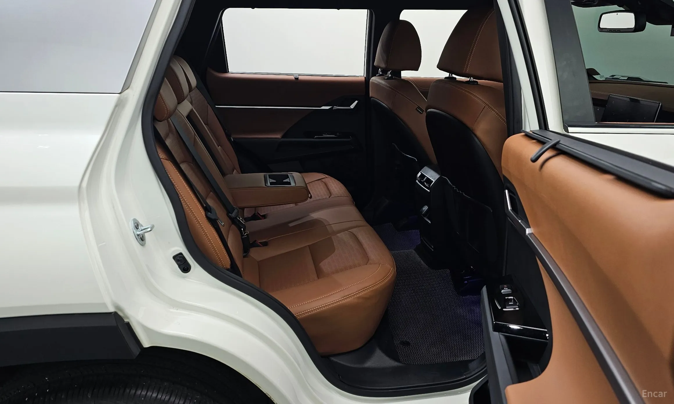 KG Mobility (SsangYong) Torres превью 12