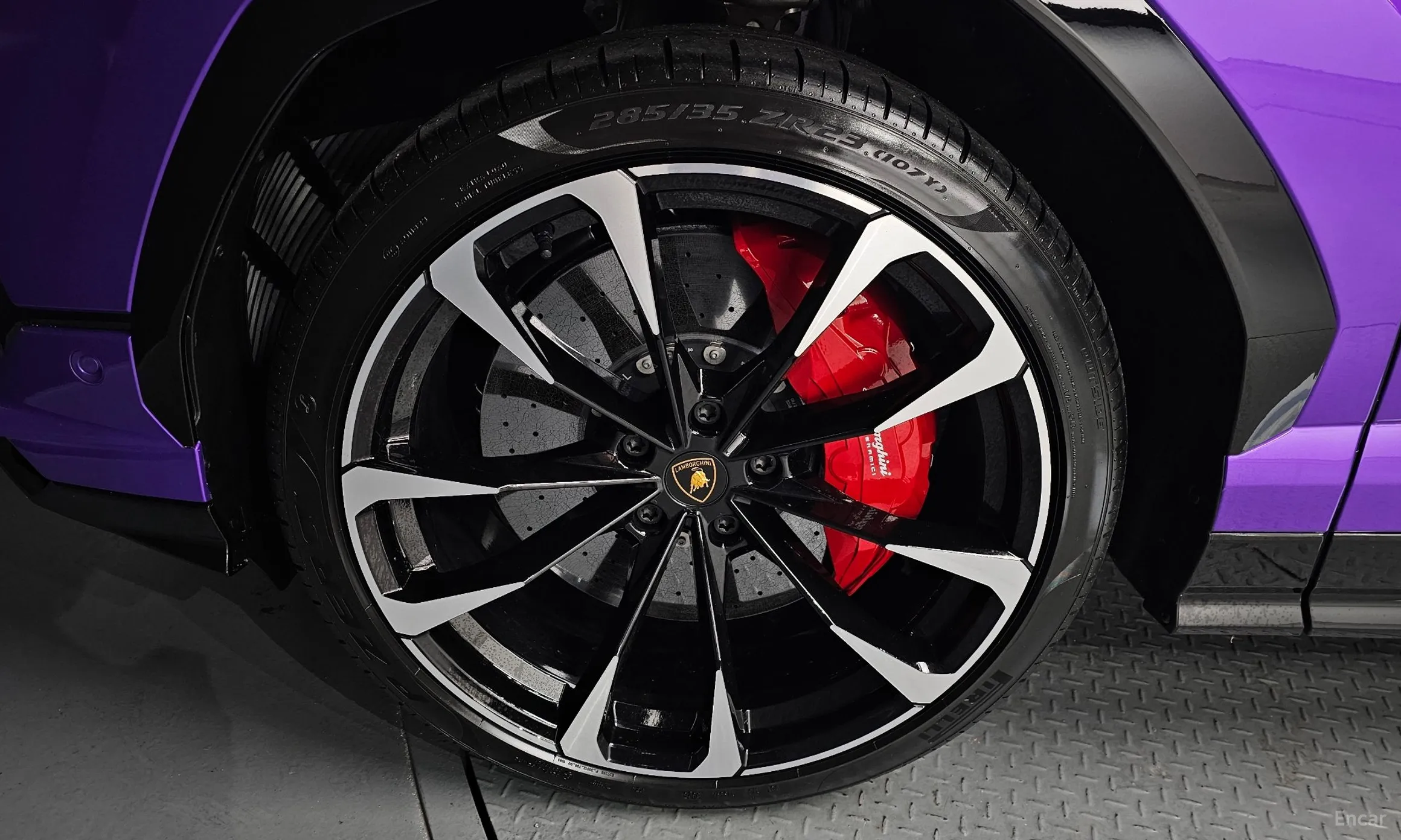 Lamborghini Urus превью 5