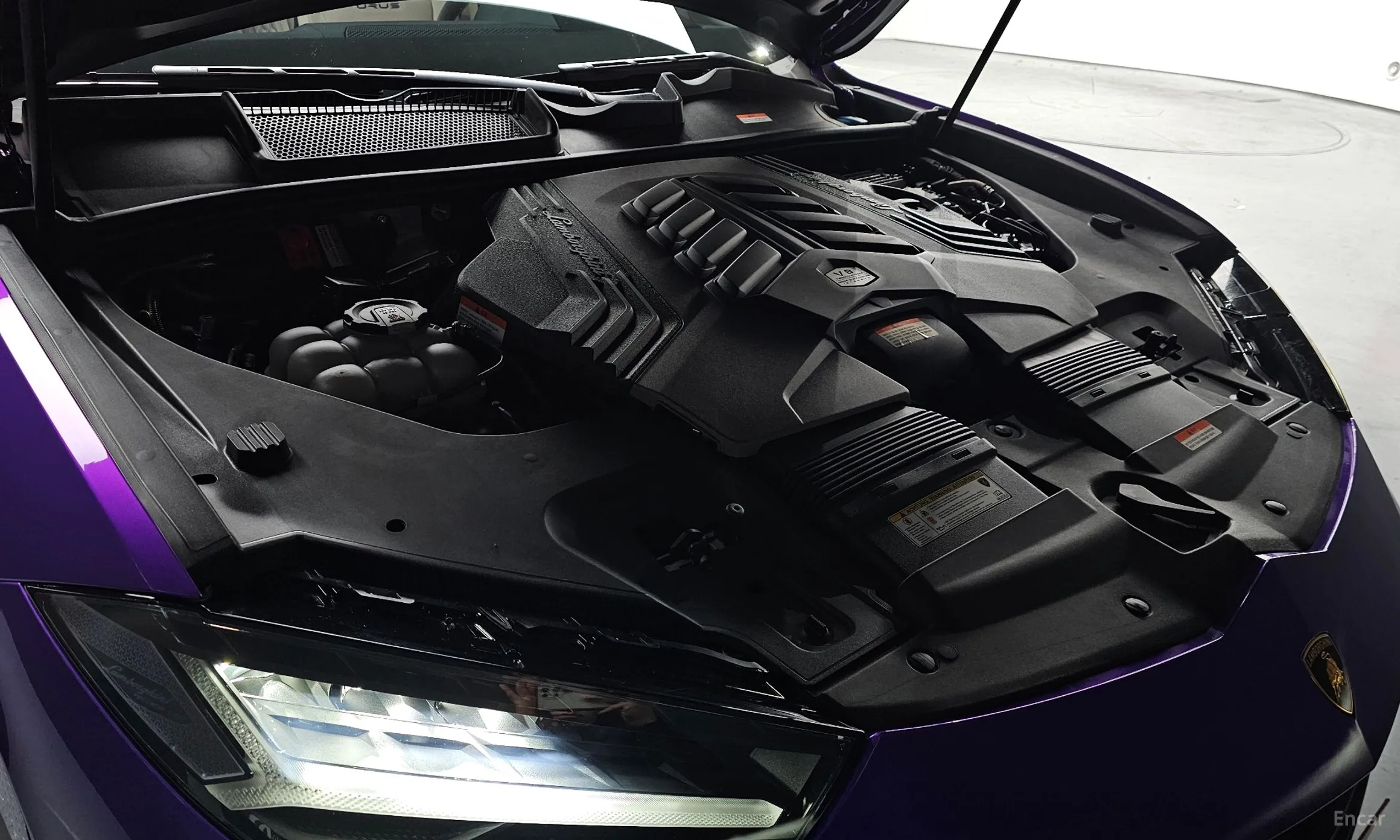 Lamborghini Urus превью 6