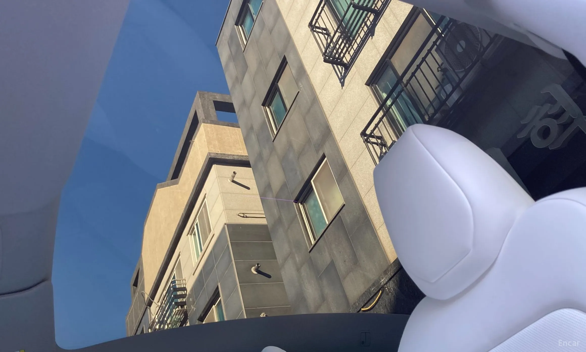 Tesla Model Y превью 16