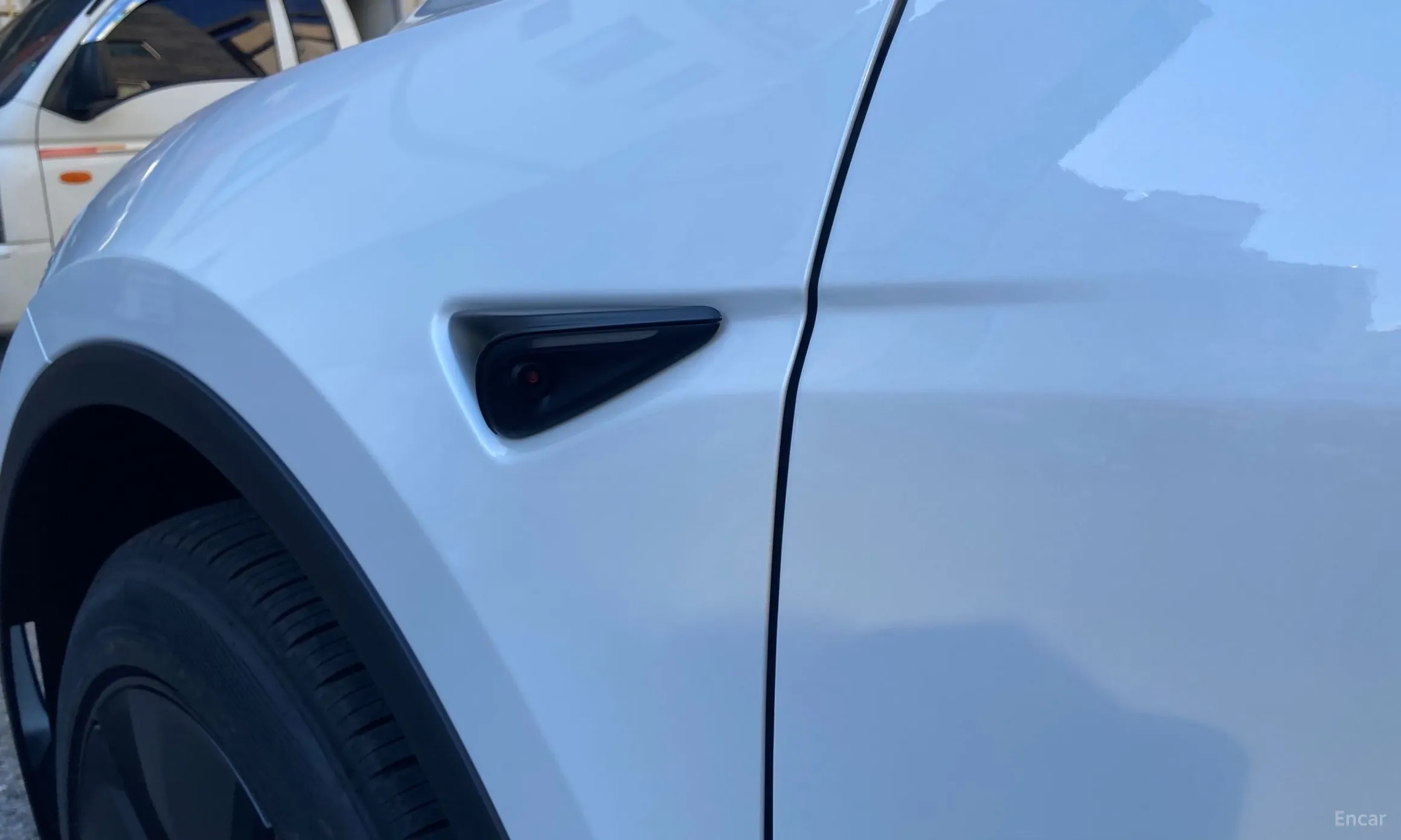 Tesla Model Y превью 18