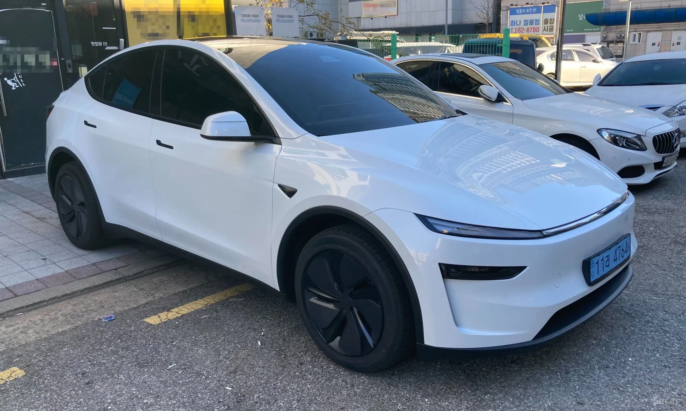 Tesla Model Y превью 3