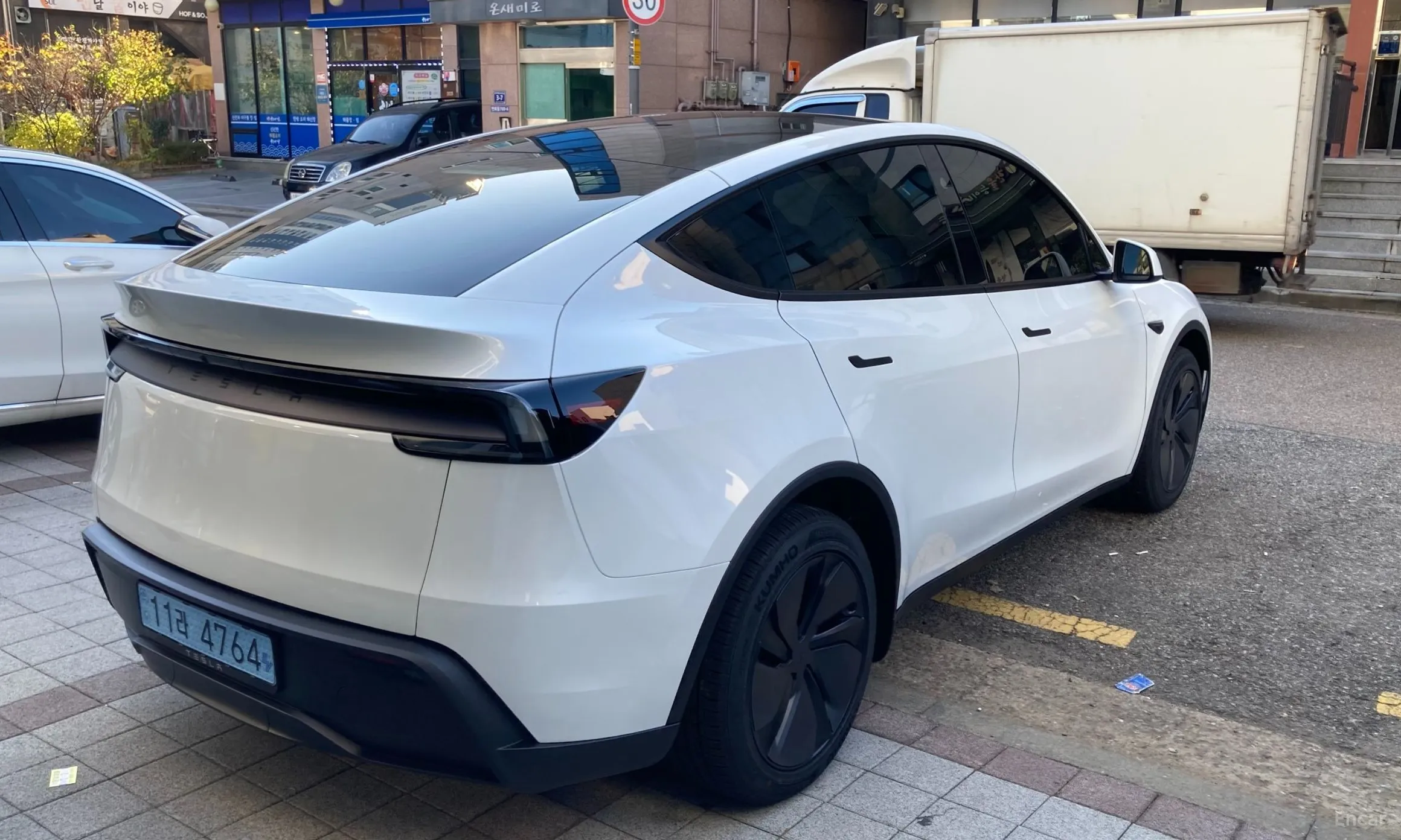 Tesla Model Y превью 5