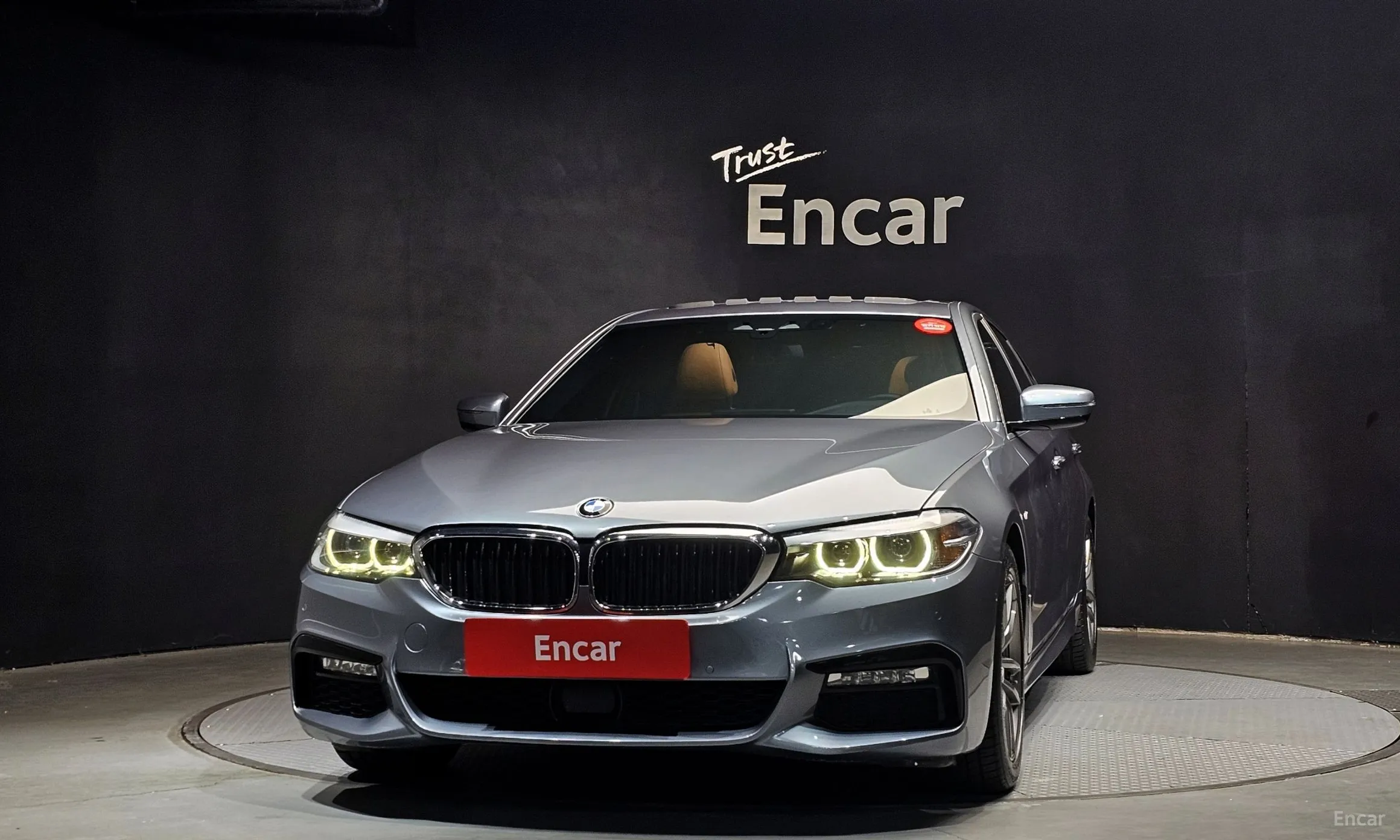BMW 5 Series (G30) превью 3